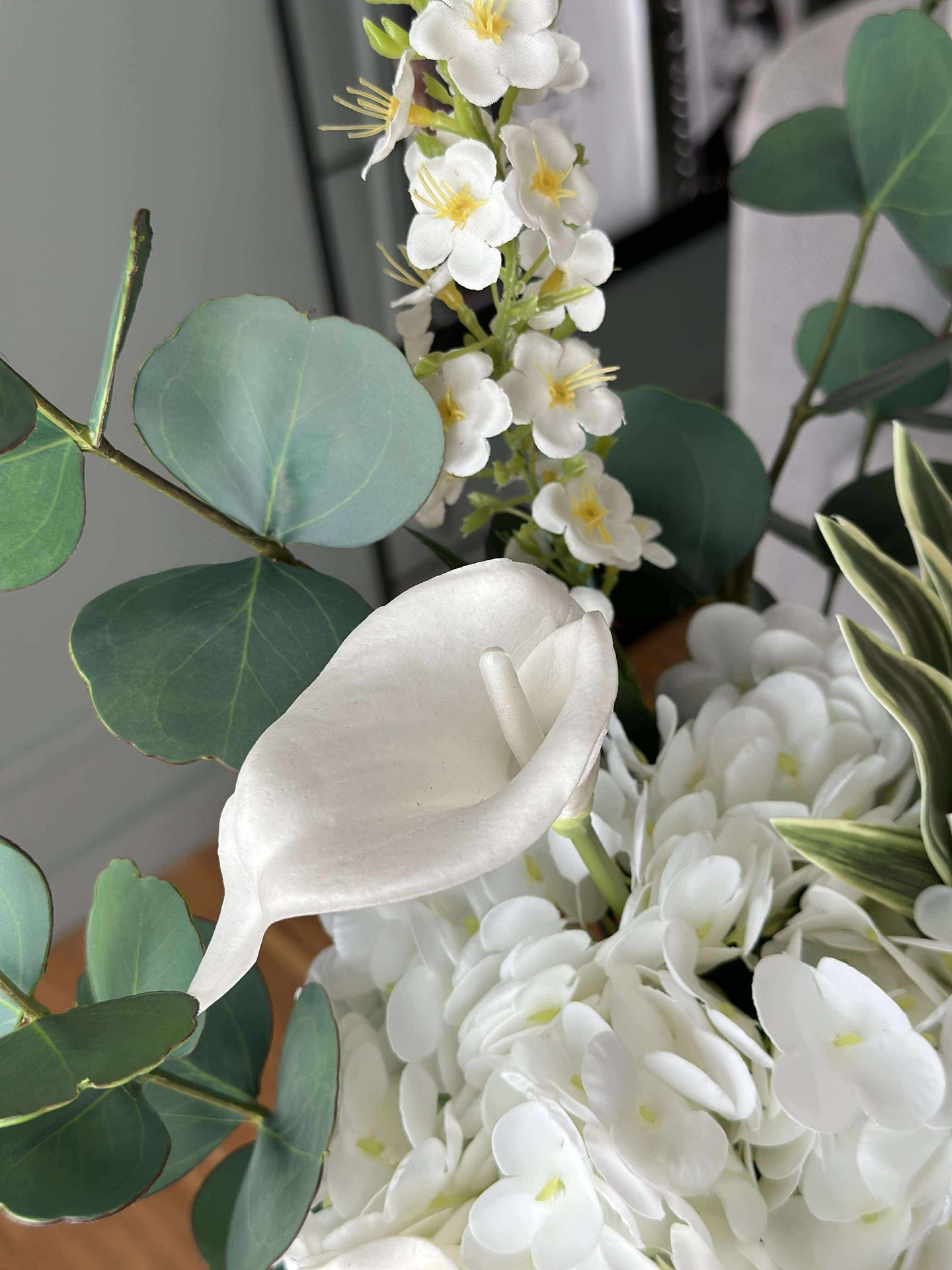 Bukett med hvit hortensia