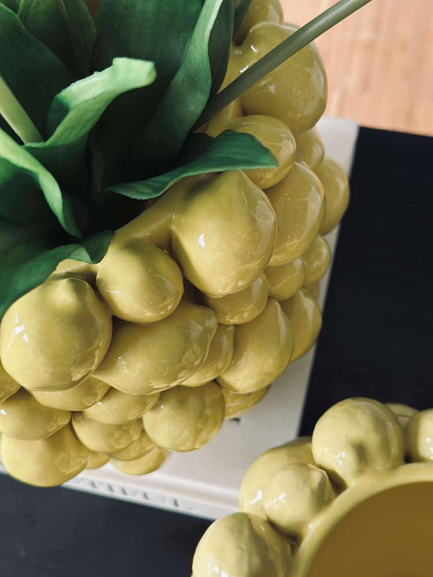 Skjuler CITRUS small - Håndlaget stentøy