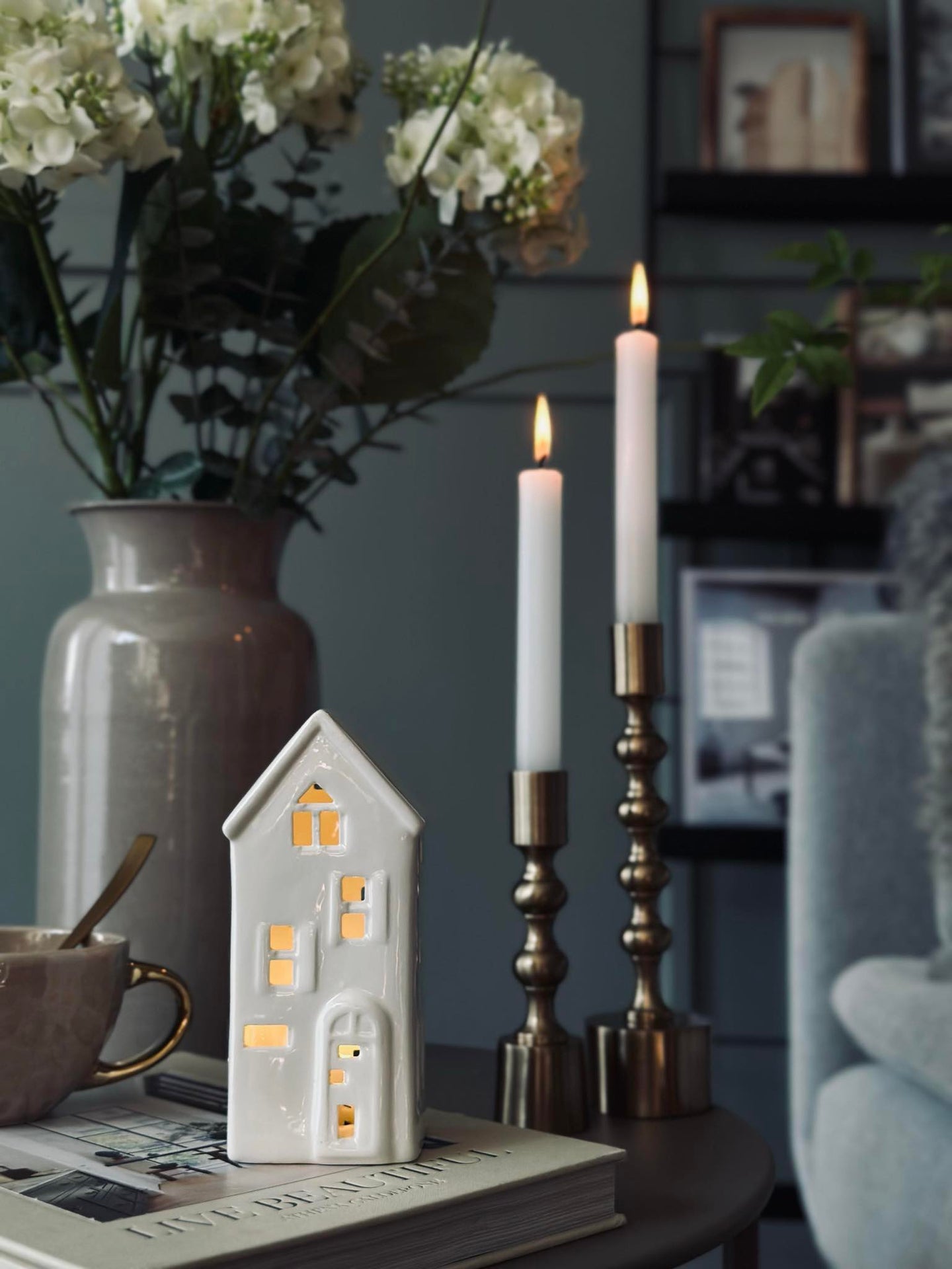 Lyshus med LED - WHITE MIX