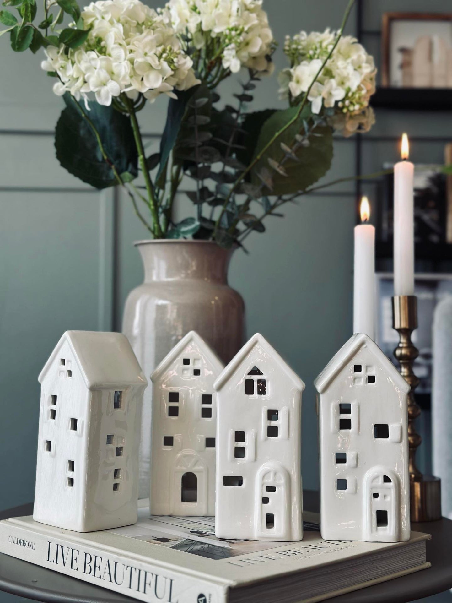 Lyshus med LED - WHITE MIX