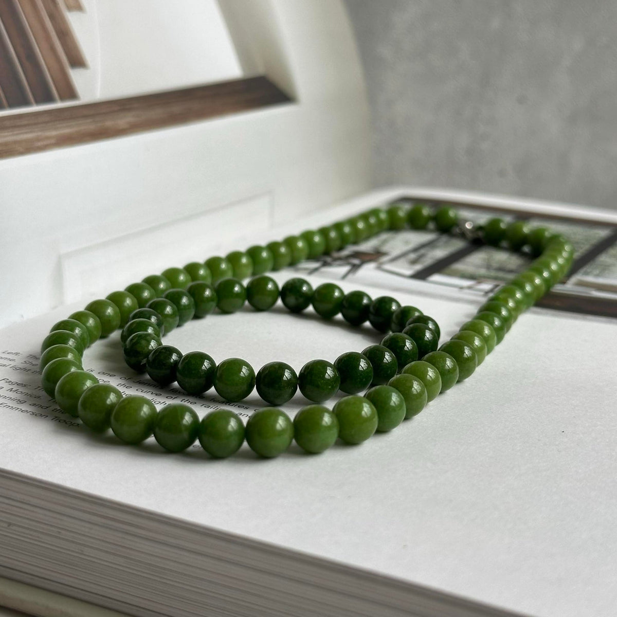 Halskjede Mary Emerald