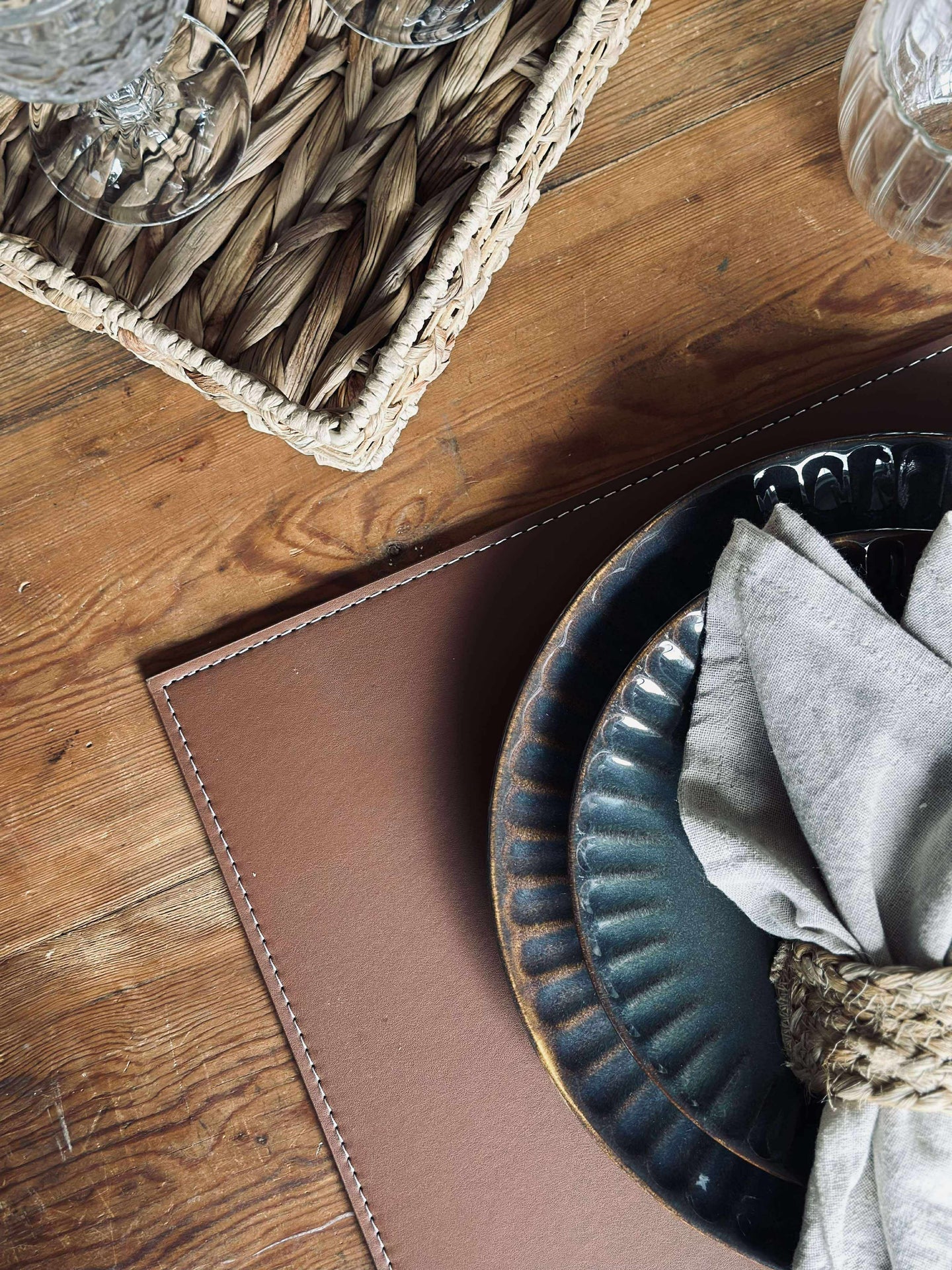 Bordbrikke - 30x45 Brun