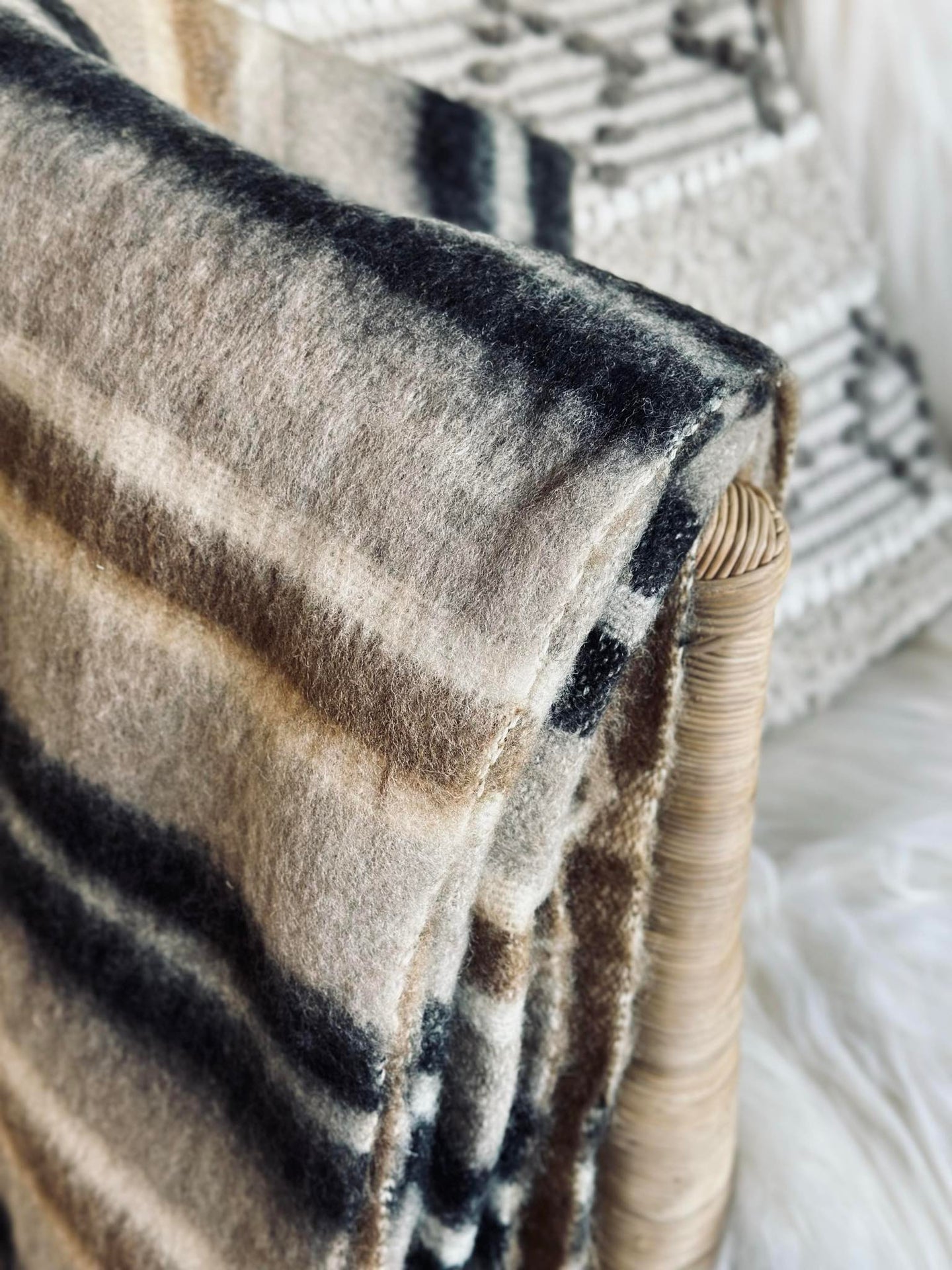 Pledd 100 % ull - Taupe stripe
