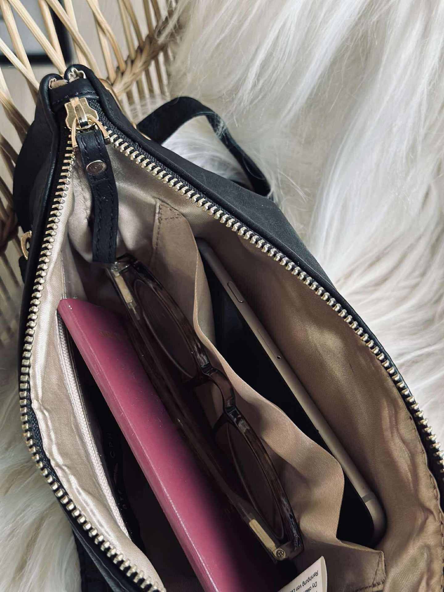 Clutch i svart skinn