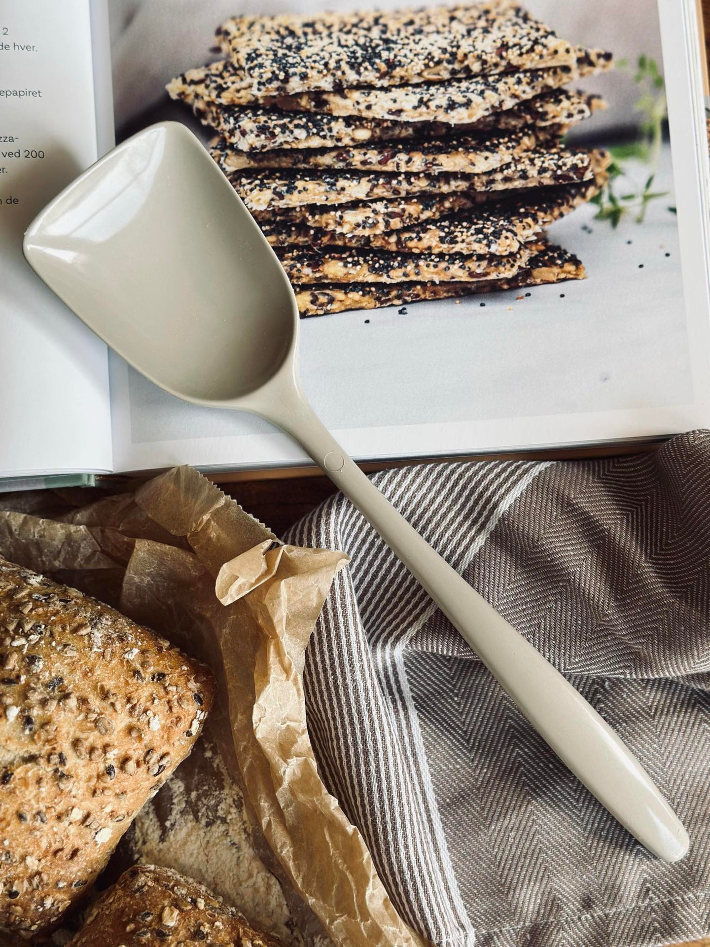 Gryteskje - Norsk Designklassiker - Humus