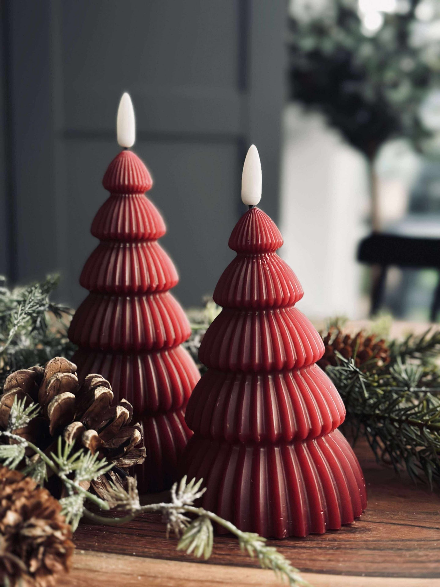 Juletre med LED-lys - Sett med 2 stk. Rød