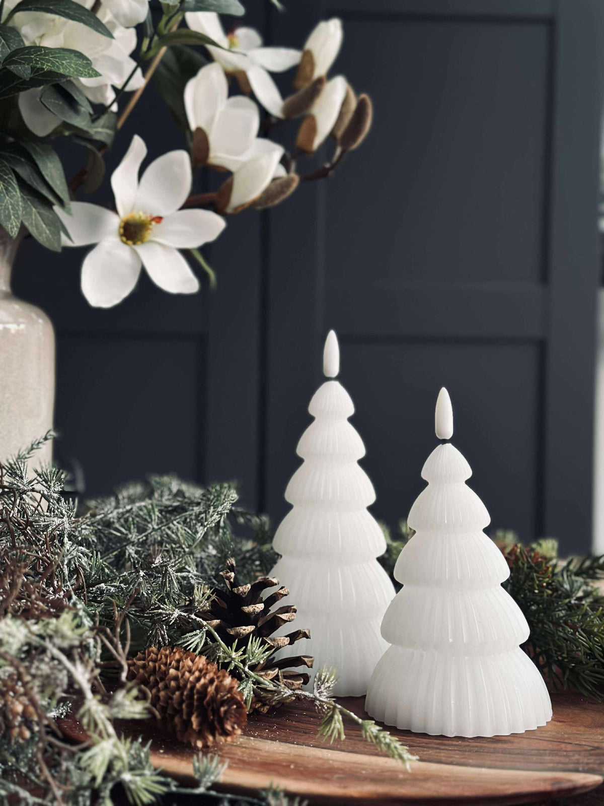 Juletre med LED-lys - Sett med 2 stk. Hvit
