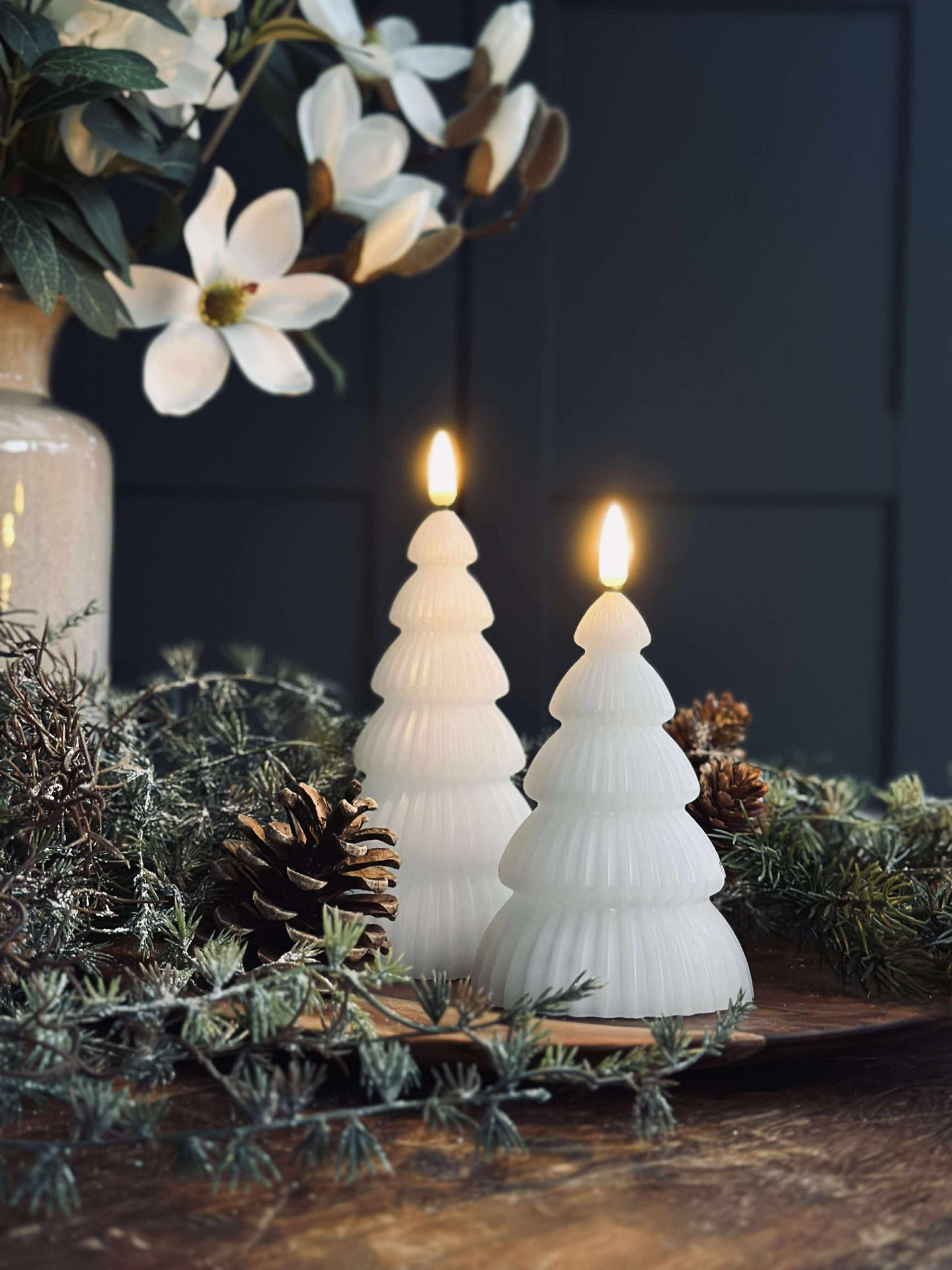 Juletre med LED-lys - Sett med 2 stk. Hvit