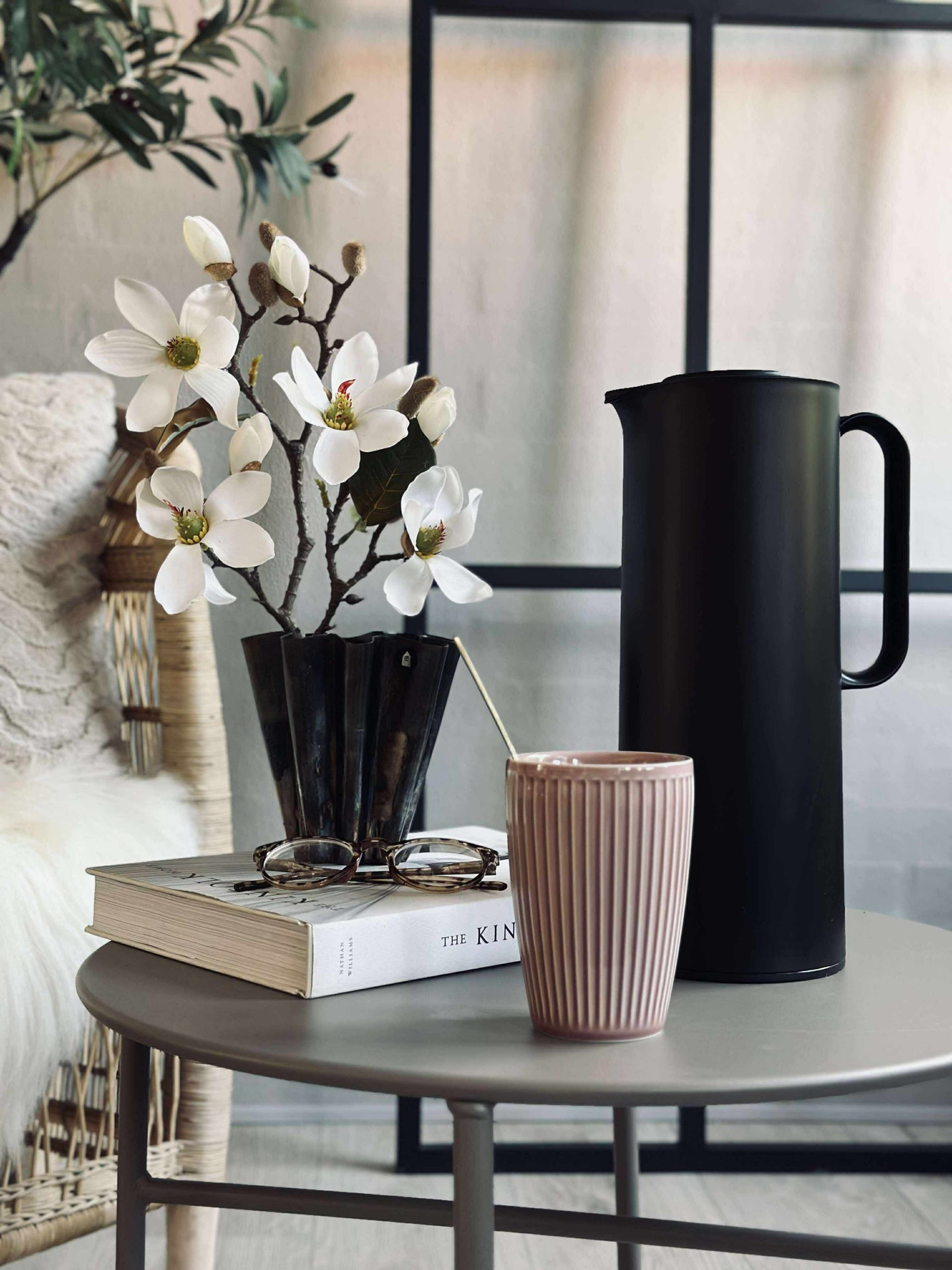 Termokanne med trykknappfunksjon - 1 liter