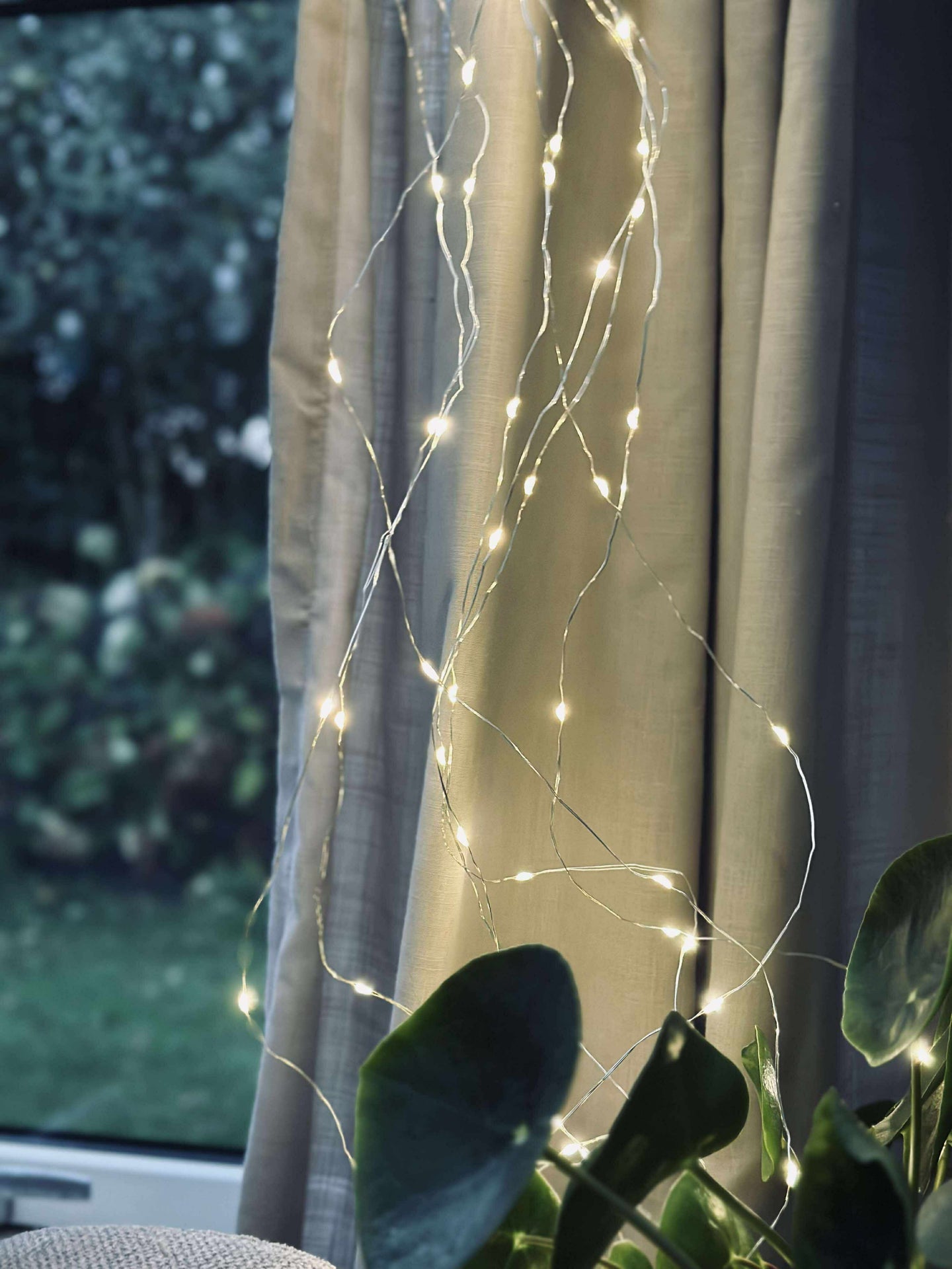 Hengende lyskjede med 160 LED-lys