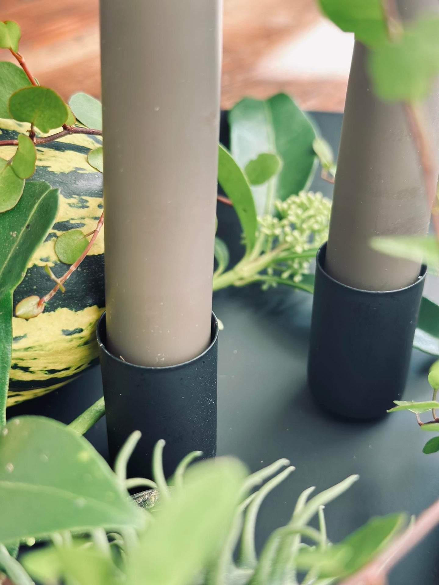 Brett med lysestaker