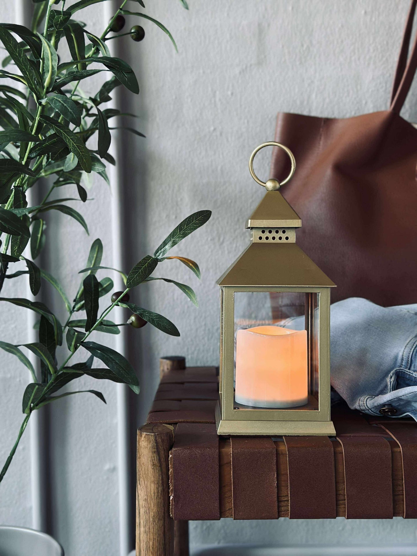 Lanterne med Timer - Gull