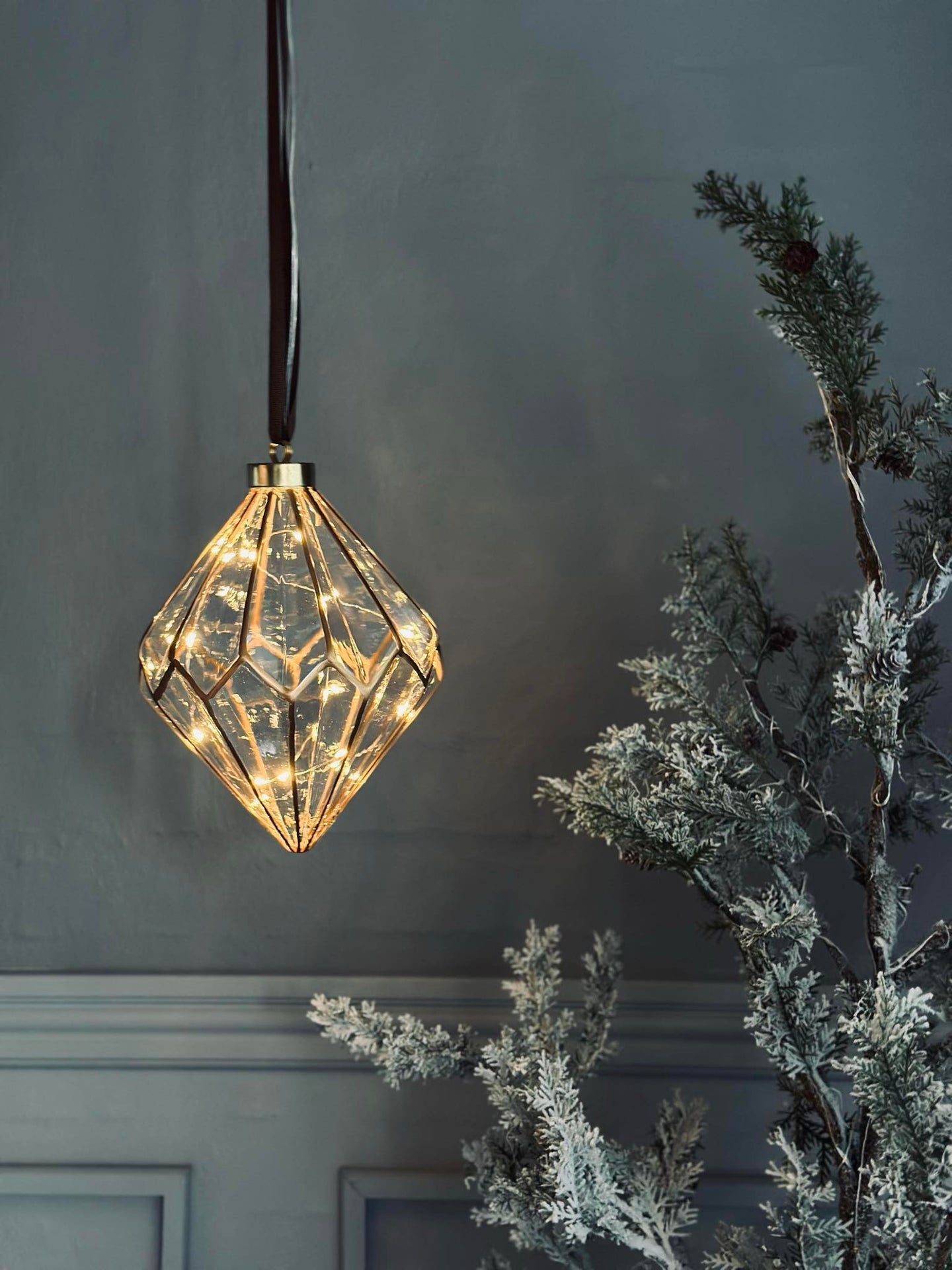 Lys med oppheng - Diamond