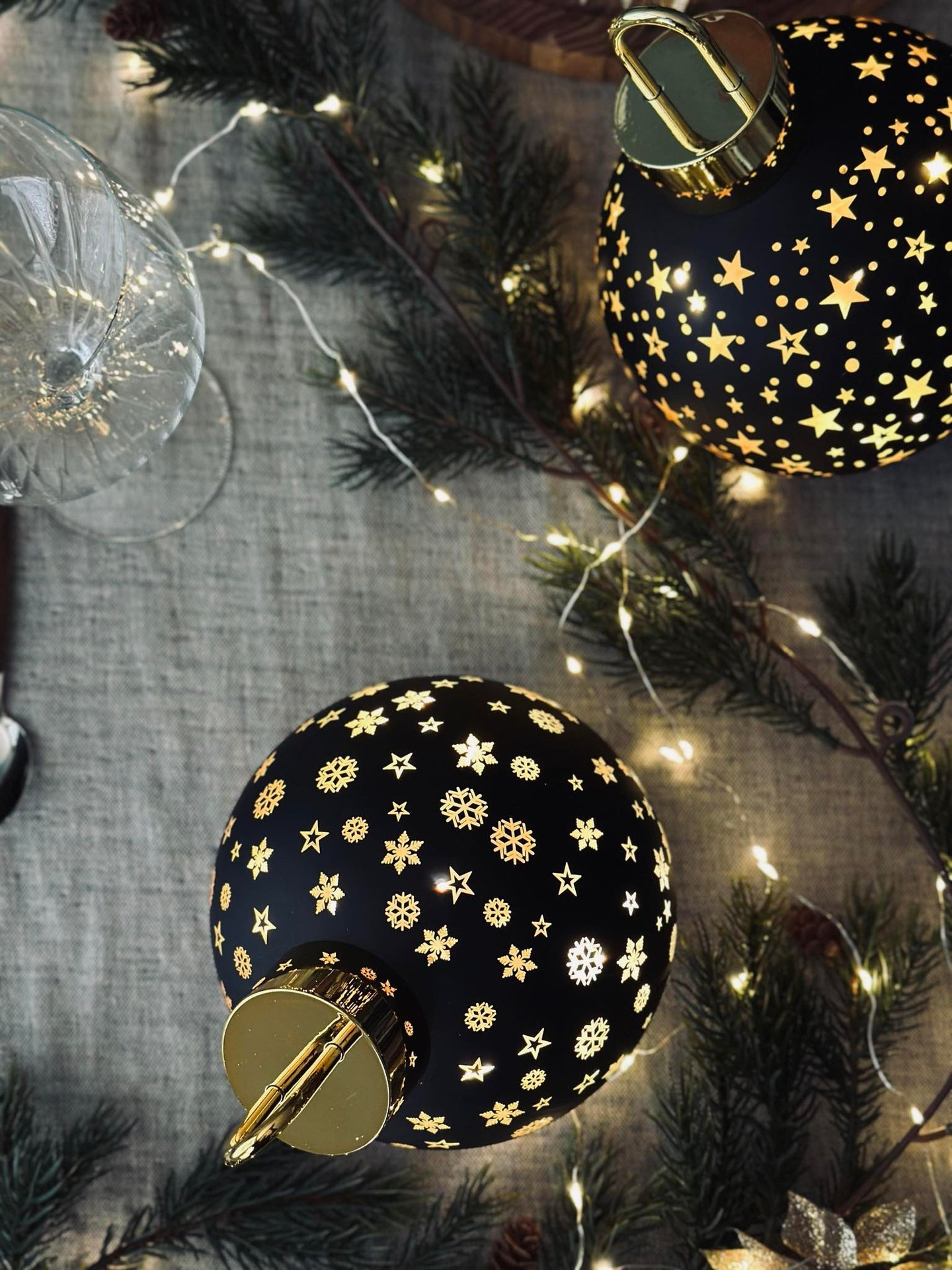 Julekule med led-lys - Black