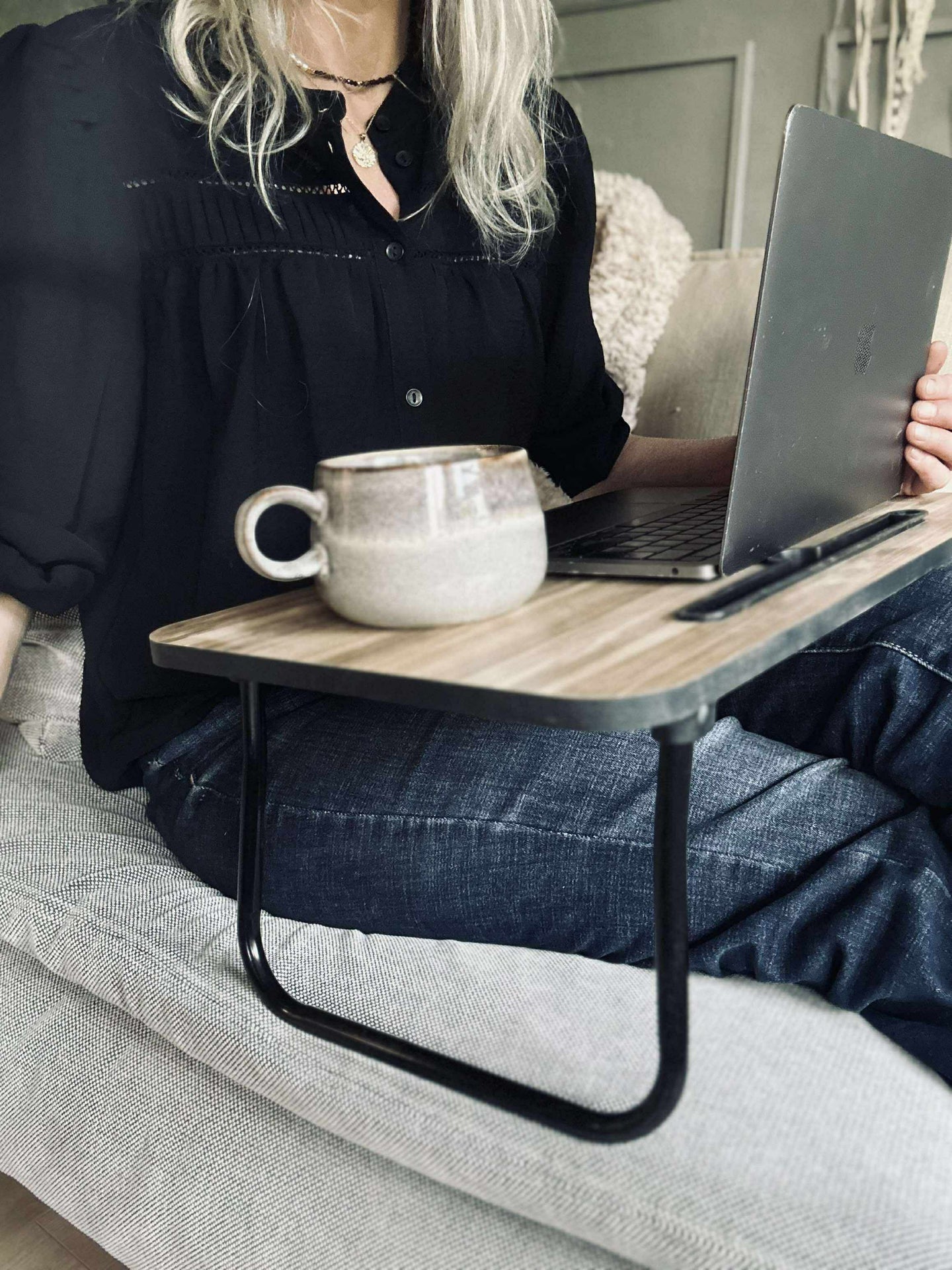 Brettbord med holder til iPad / telefon