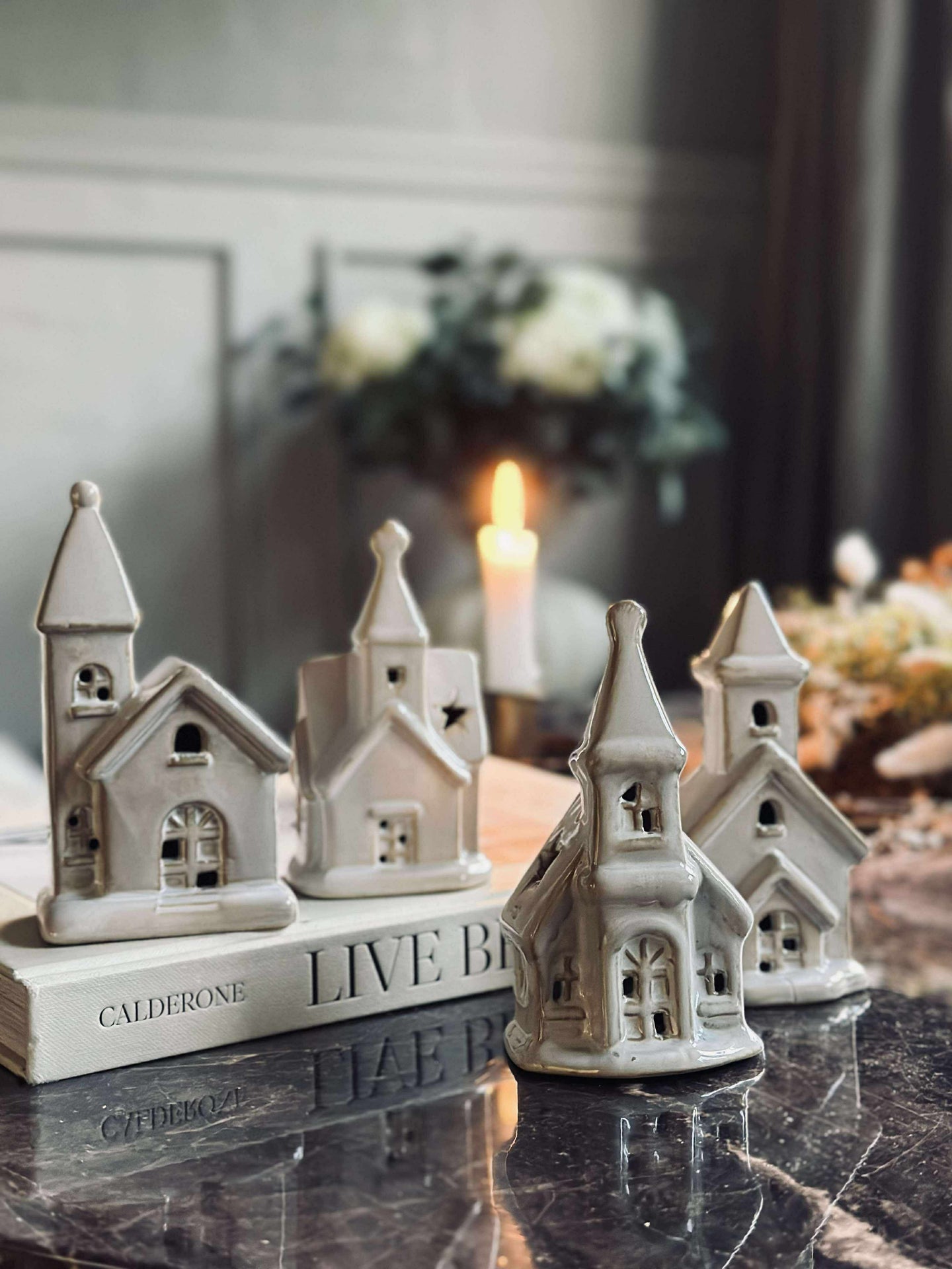 Lyshus Kirke med LED - WHITE MIX