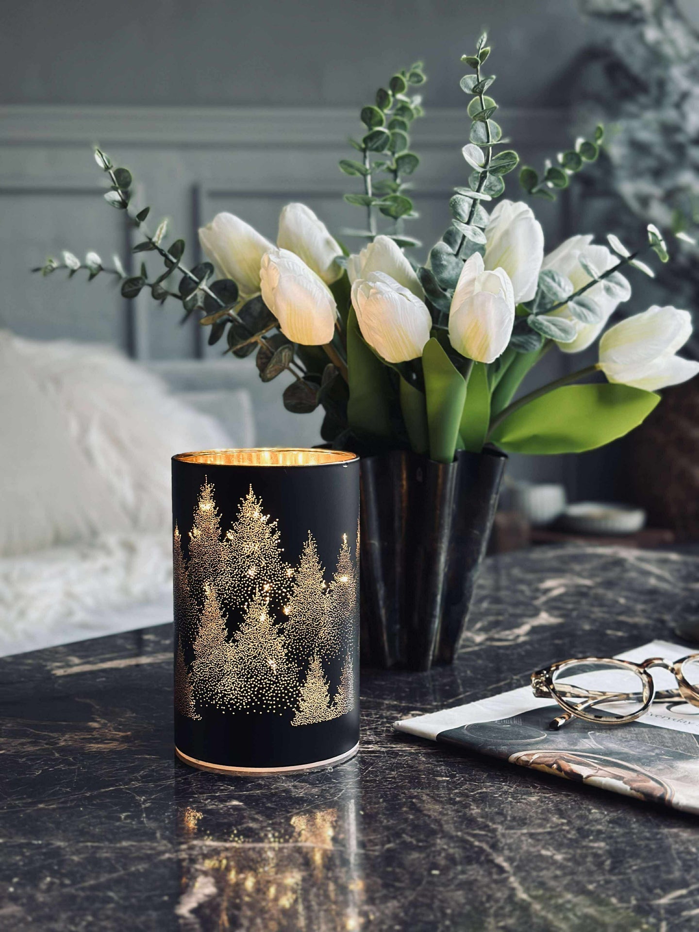 Lanterne med LED-lys - Black / gold