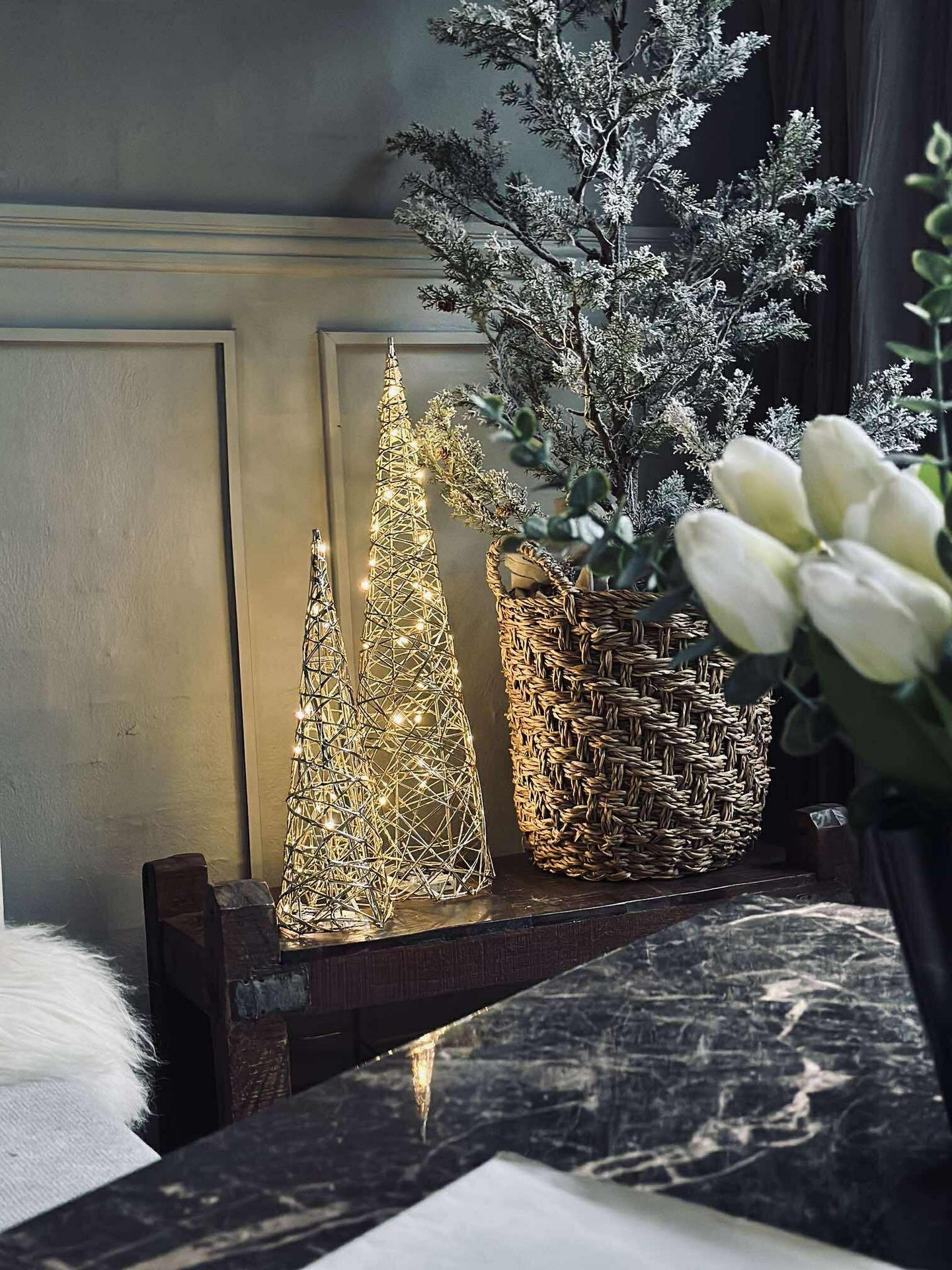 Kjegle med LED-lys - Gull