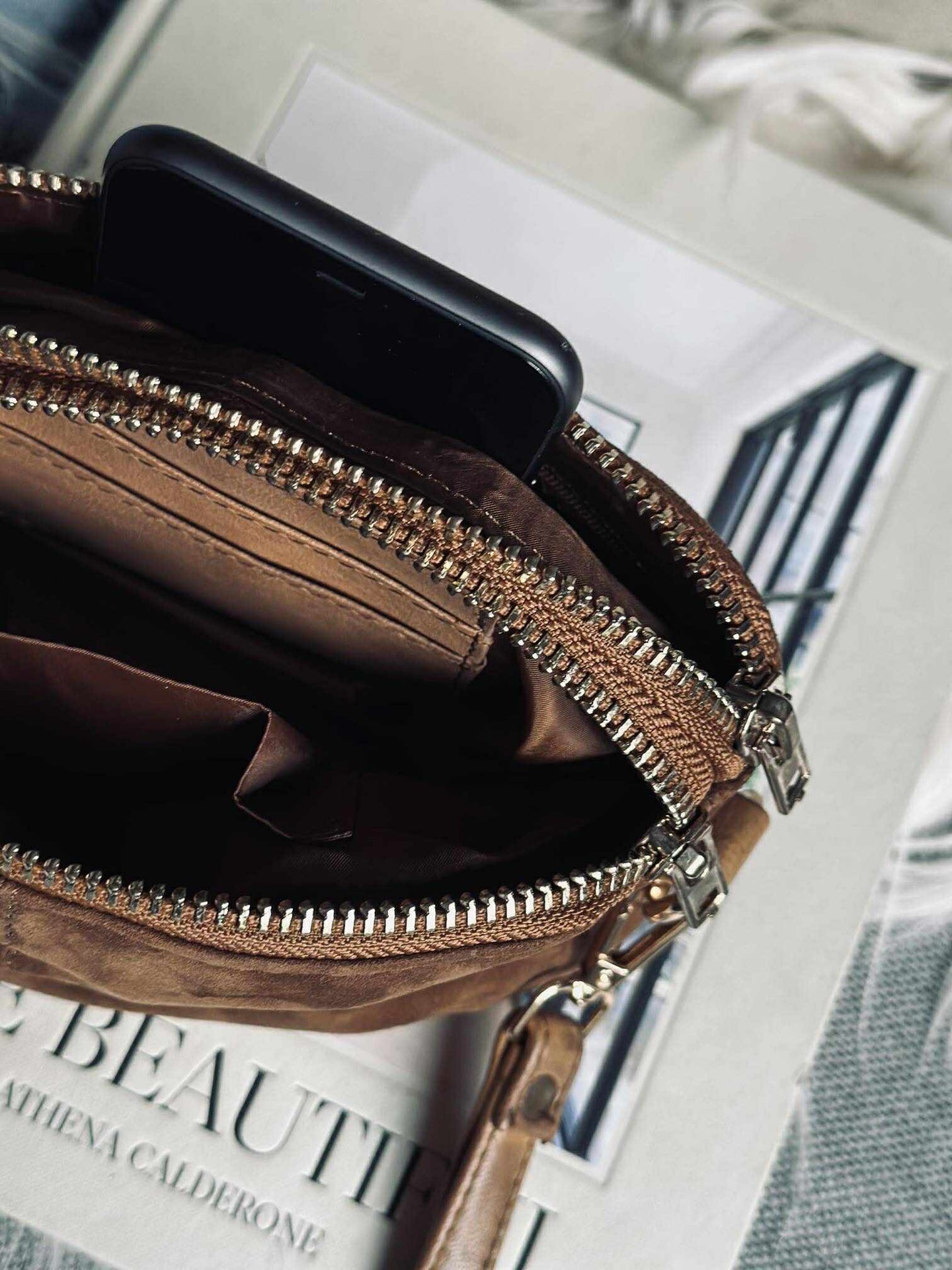 Crossbody clutch ALICE - Ruskinn caramel