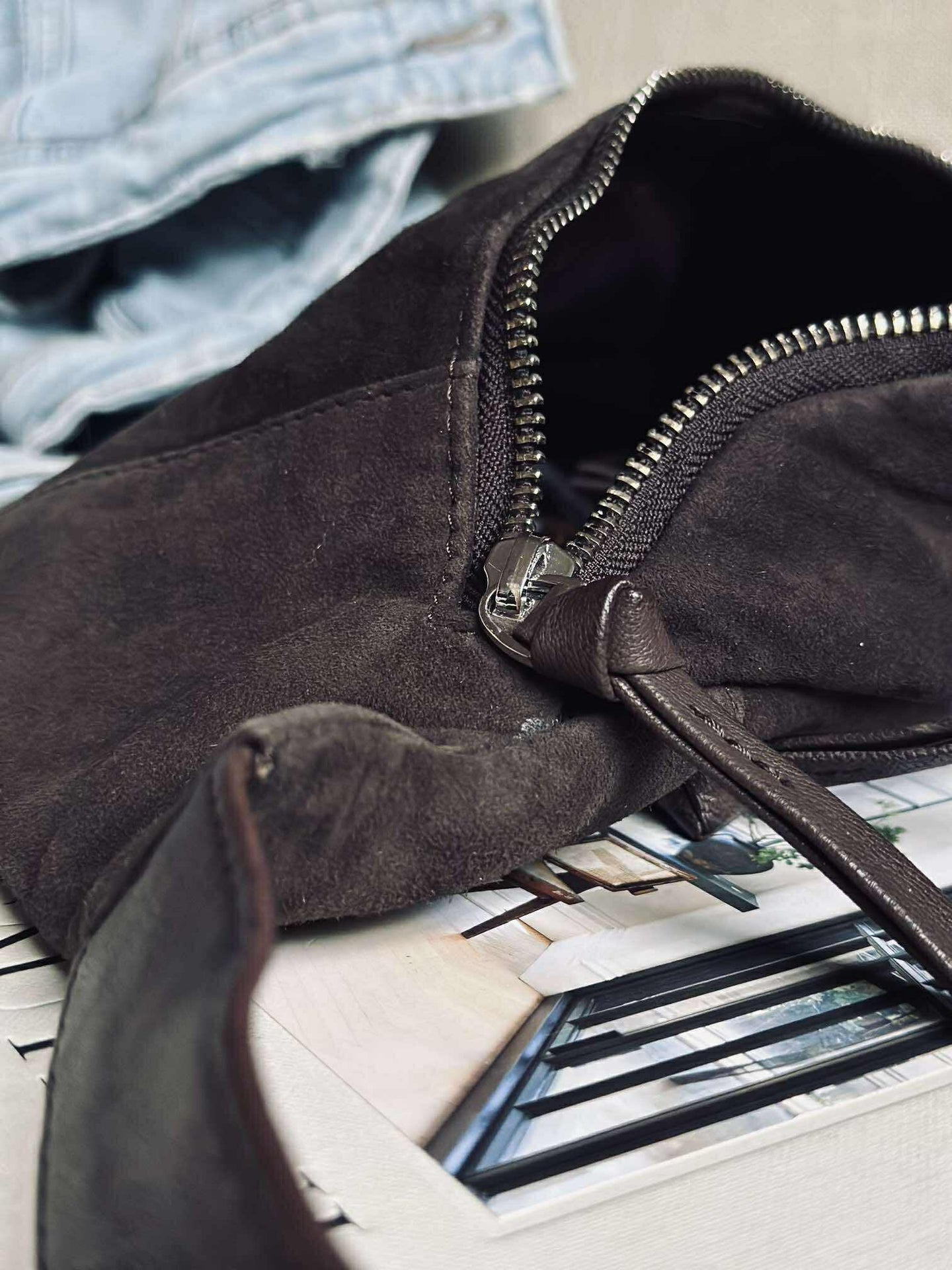 Midjeveske JUNE Semsket Skinn - Kaffebrun OK