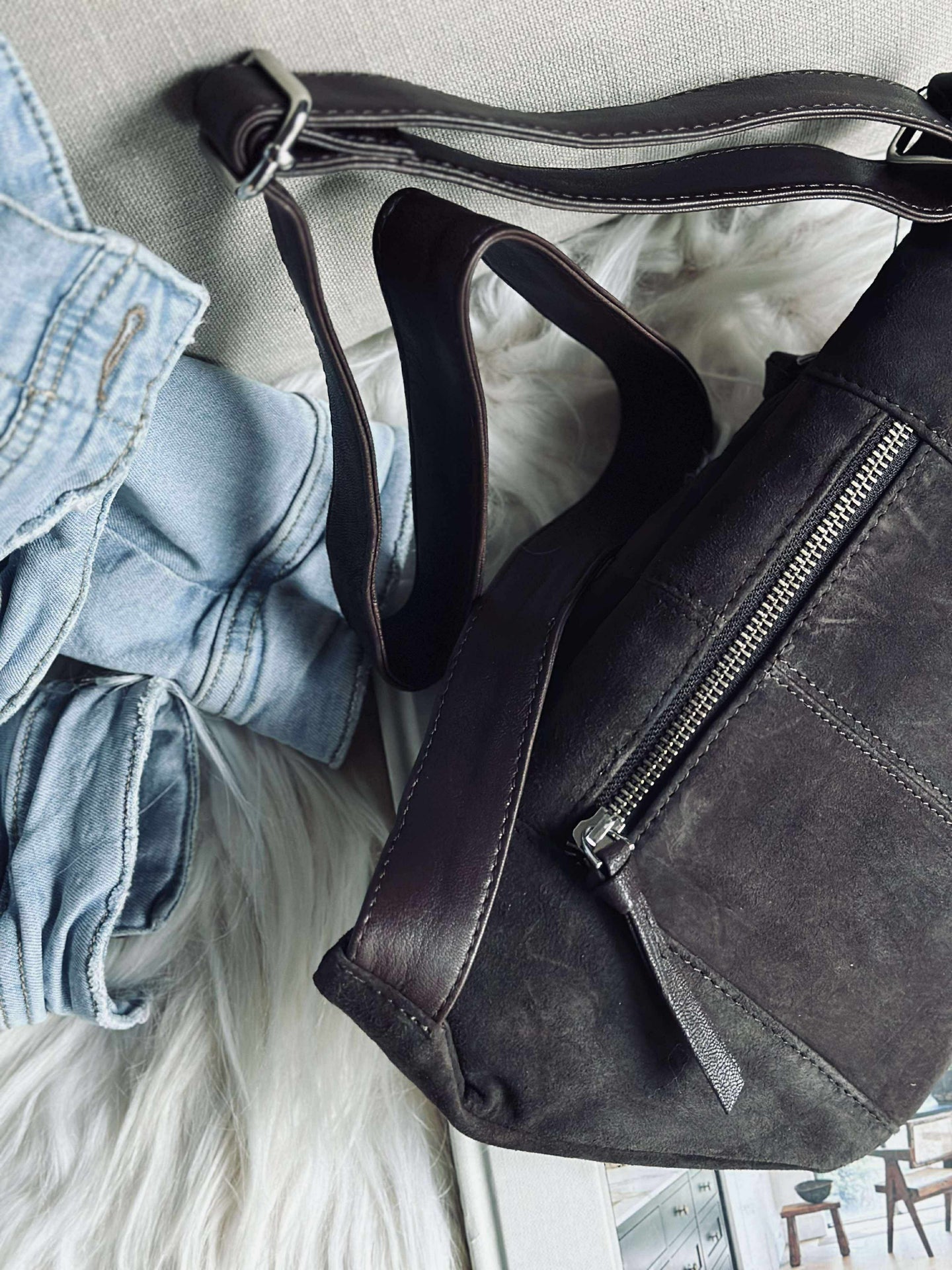 Midjeveske JUNE Semsket Skinn - Kaffebrun OK