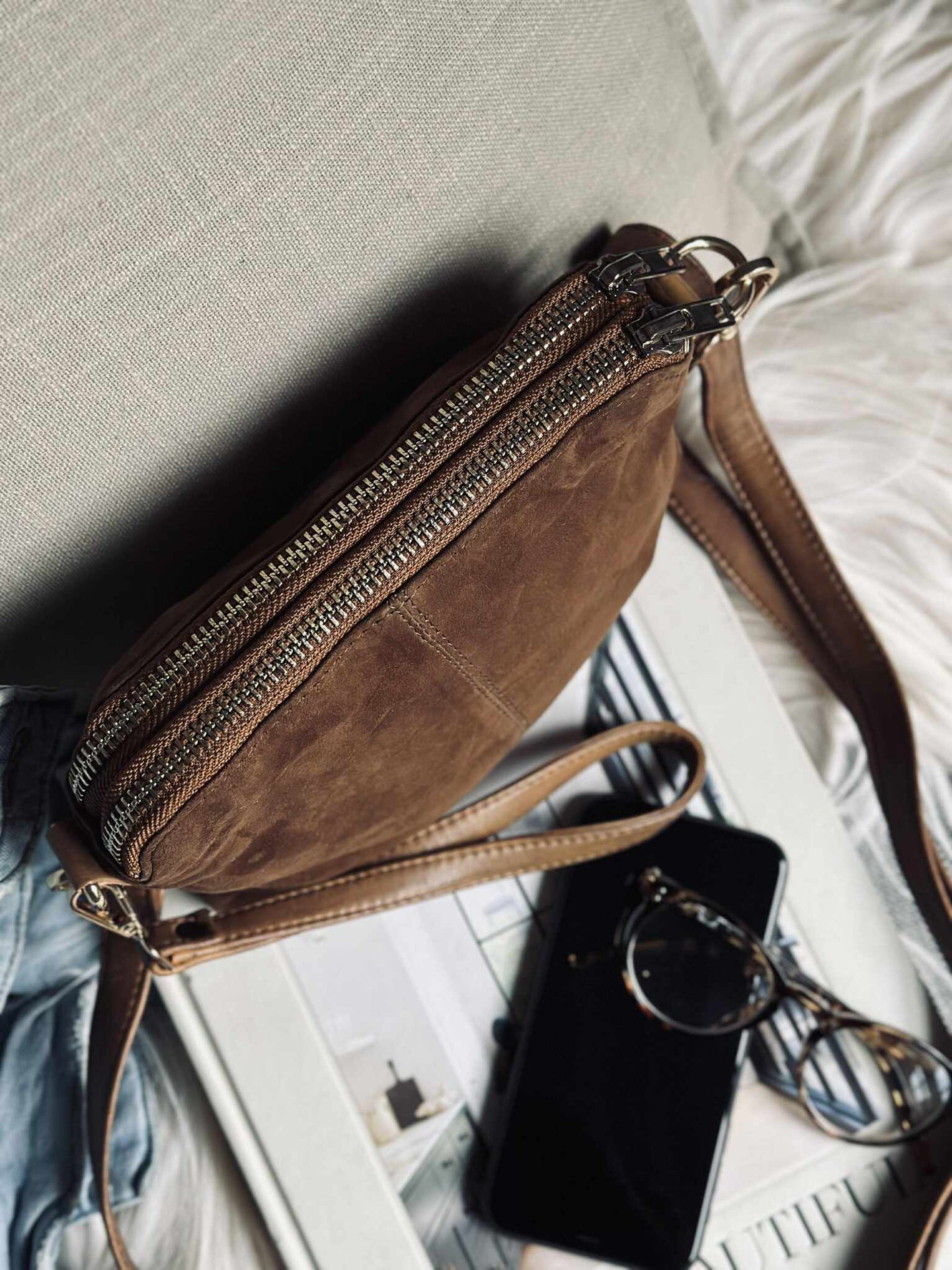 Crossbody clutch ALICE - Ruskinn caramel