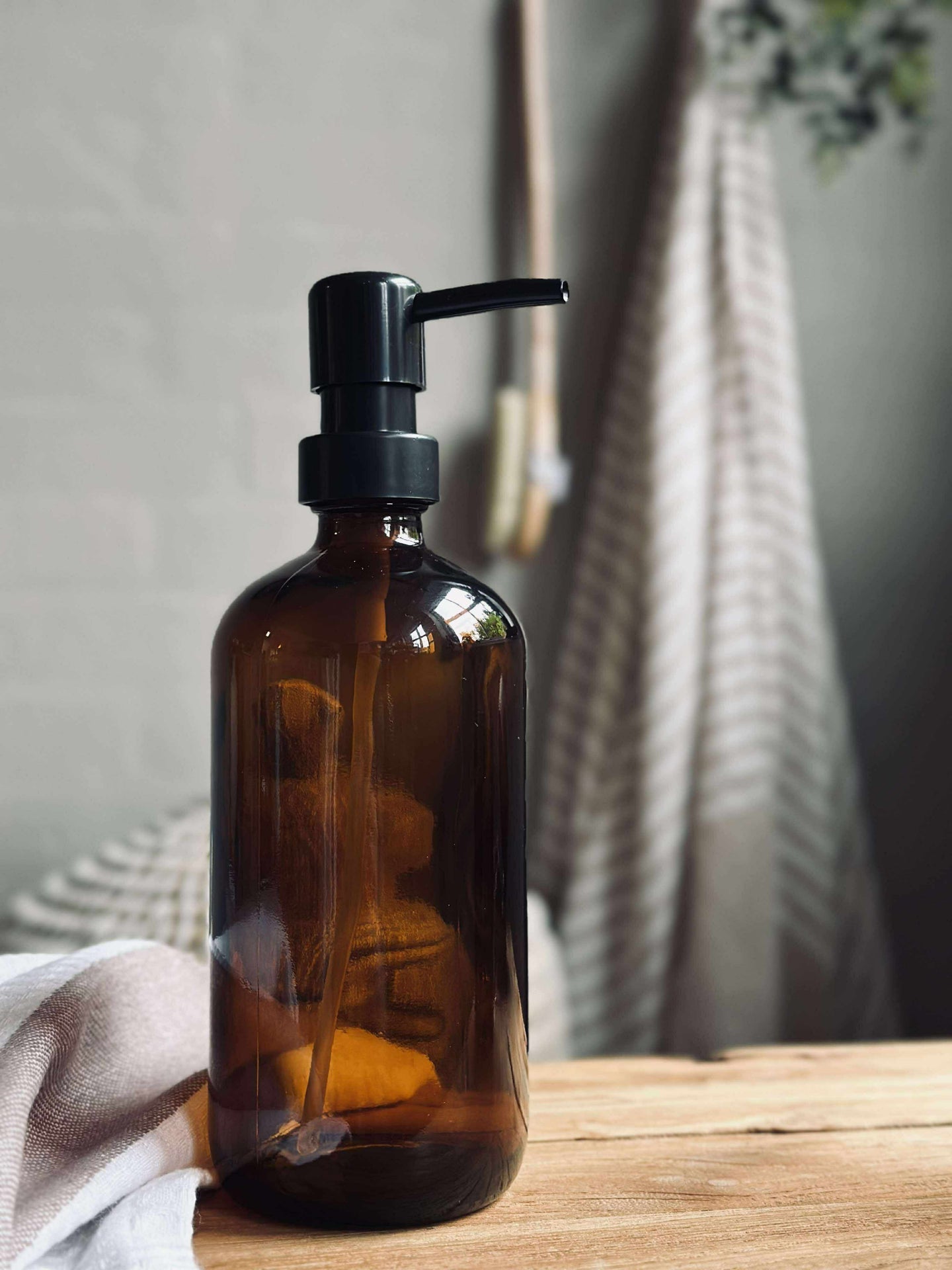 Dispenser med pumpe - Brunt glass
