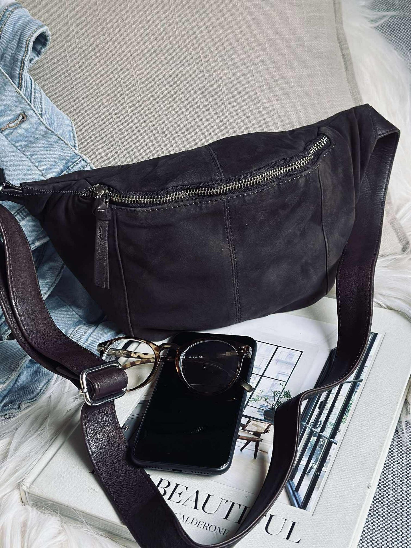 Midjeveske JUNE Semsket Skinn - Kaffebrun OK