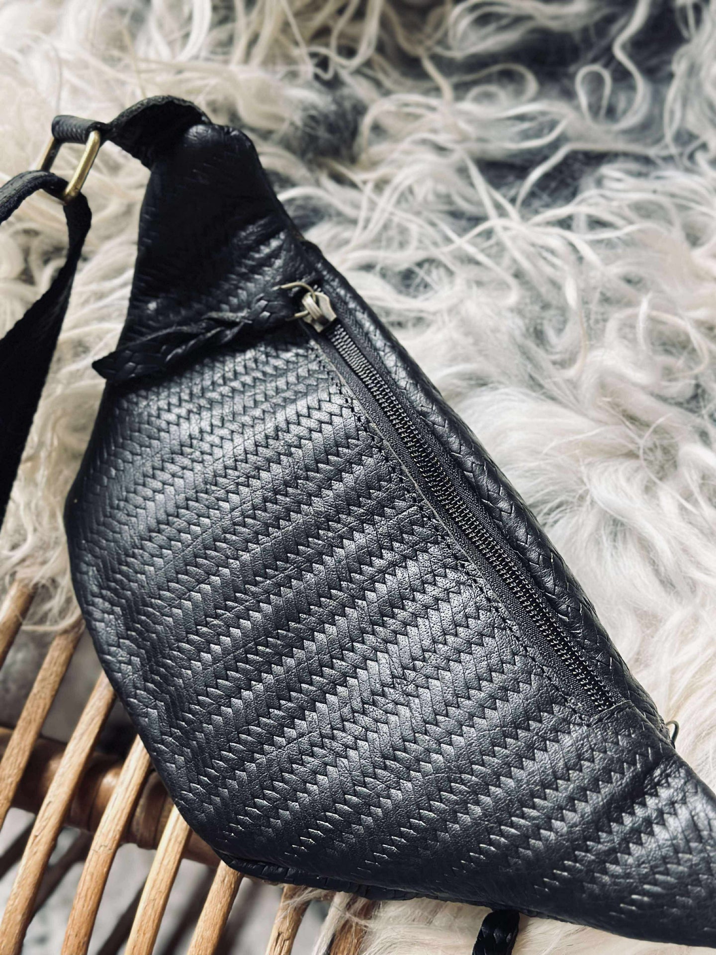 Bumbag Tasha - Svart flette