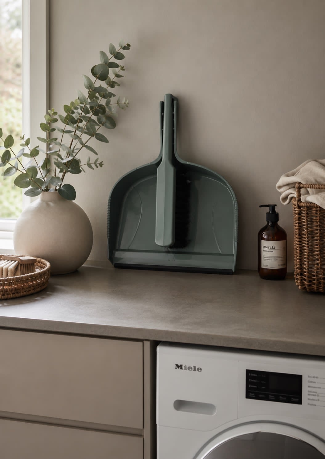 Feiebrett med kost – BIG SIZE Resirkulert plast