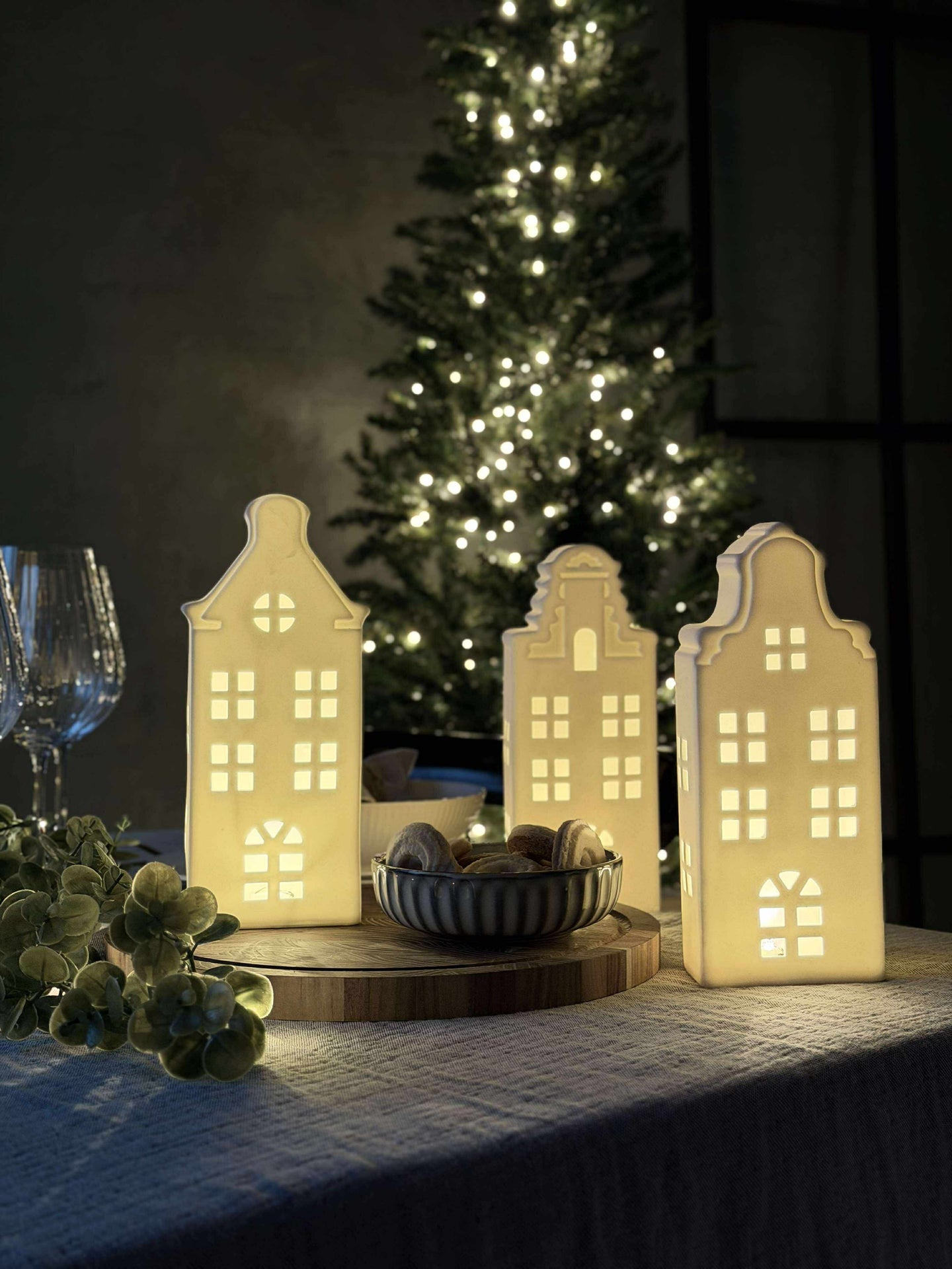Lyshus med LED  - WHITE MIX