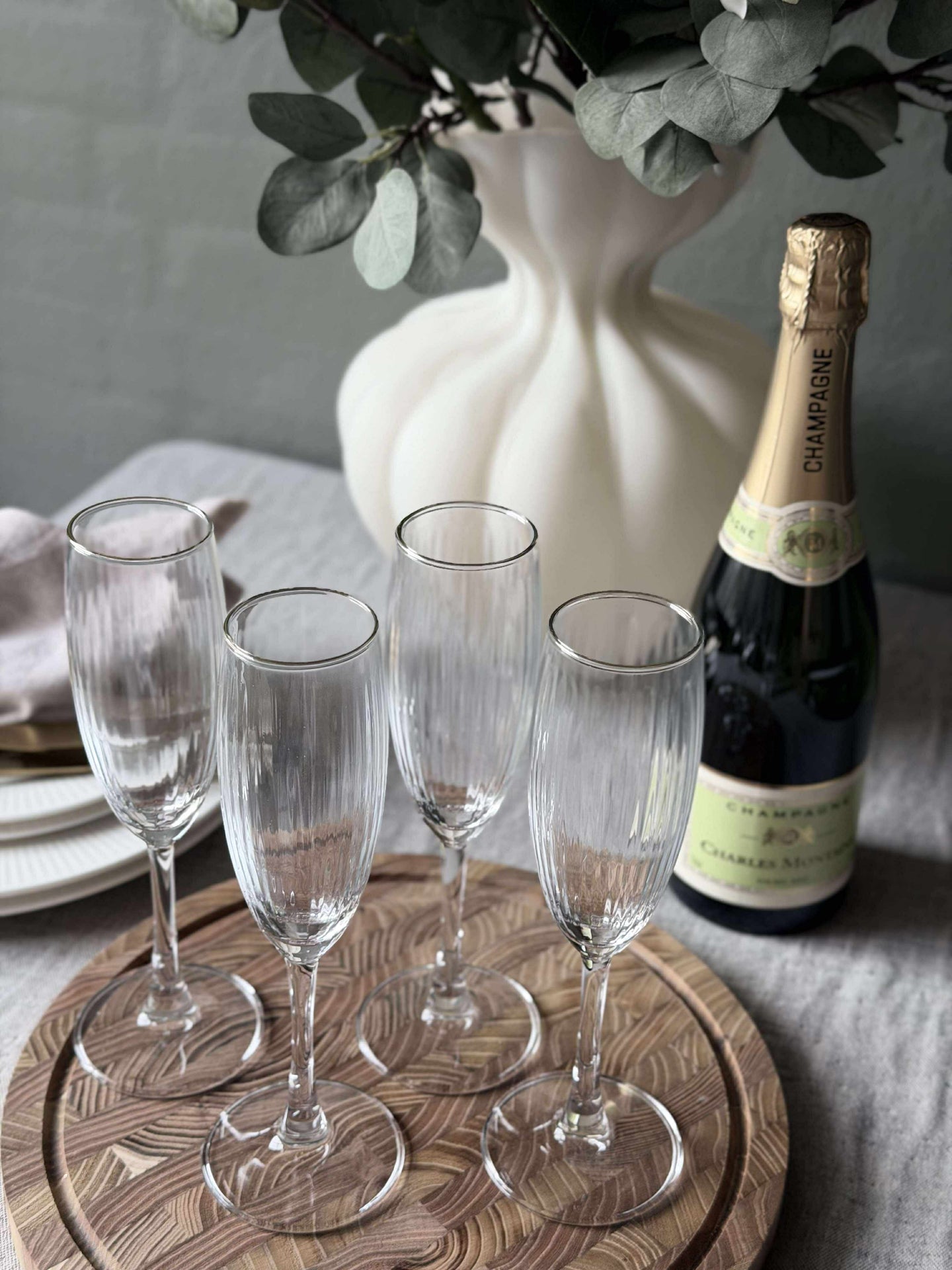 Champagneglass Rillet med gullkant - 4 stk.