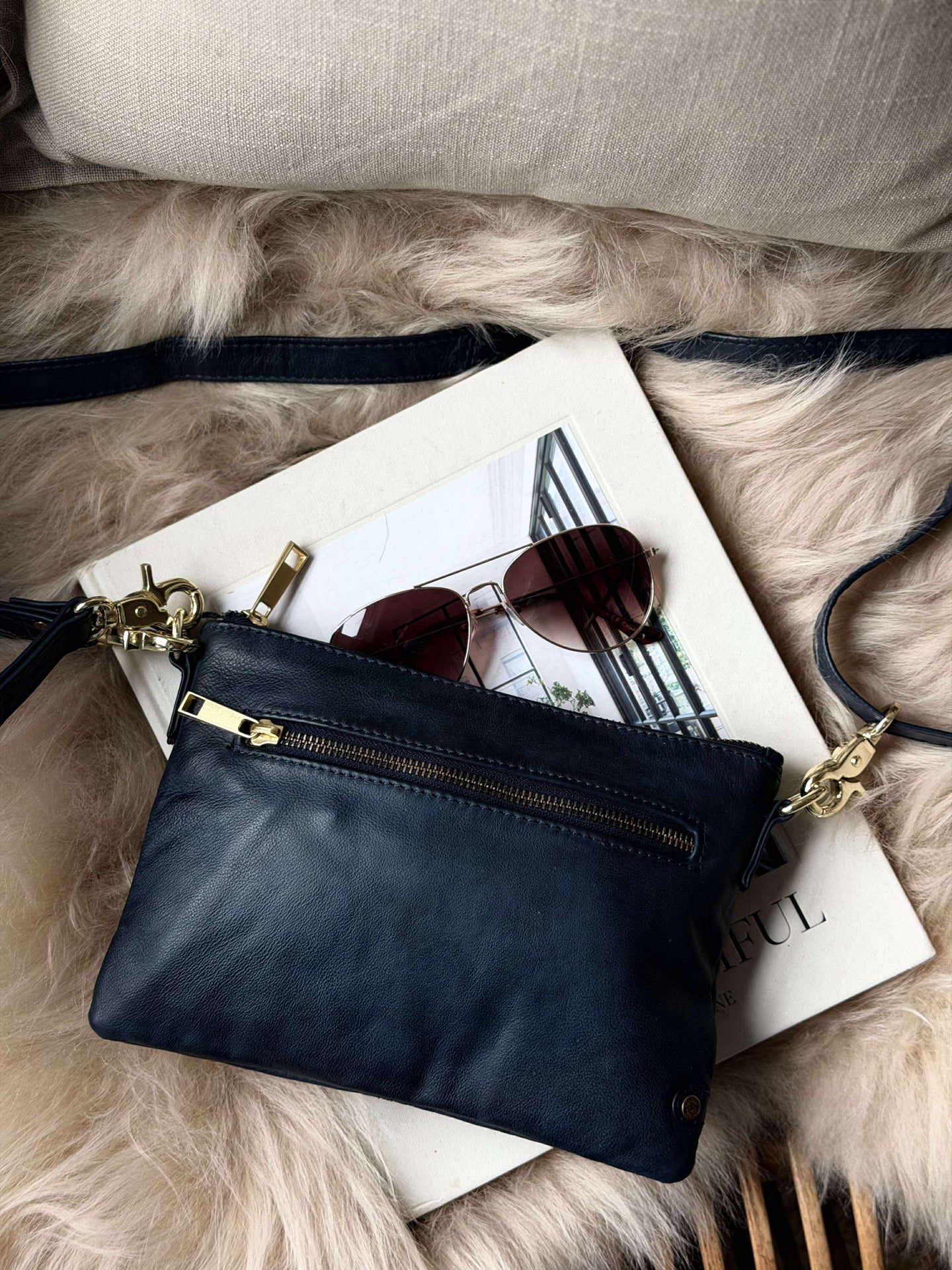 Vakker skinnclutch - LADY Midnight Blue