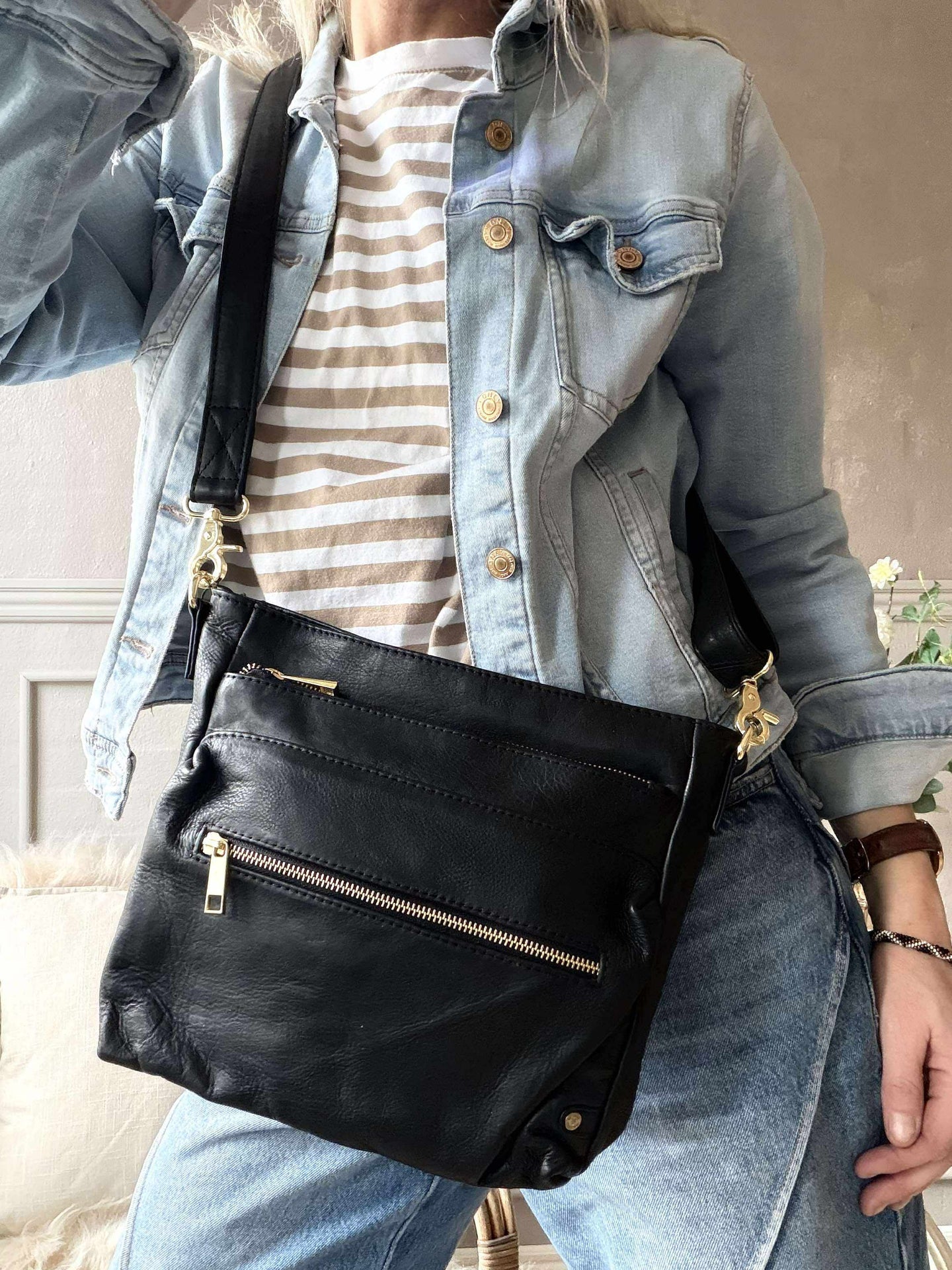 Crossover Amalia - Black leather