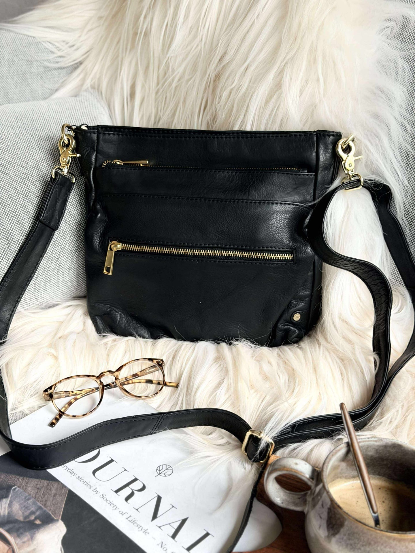 Crossover Amalia - Black leather