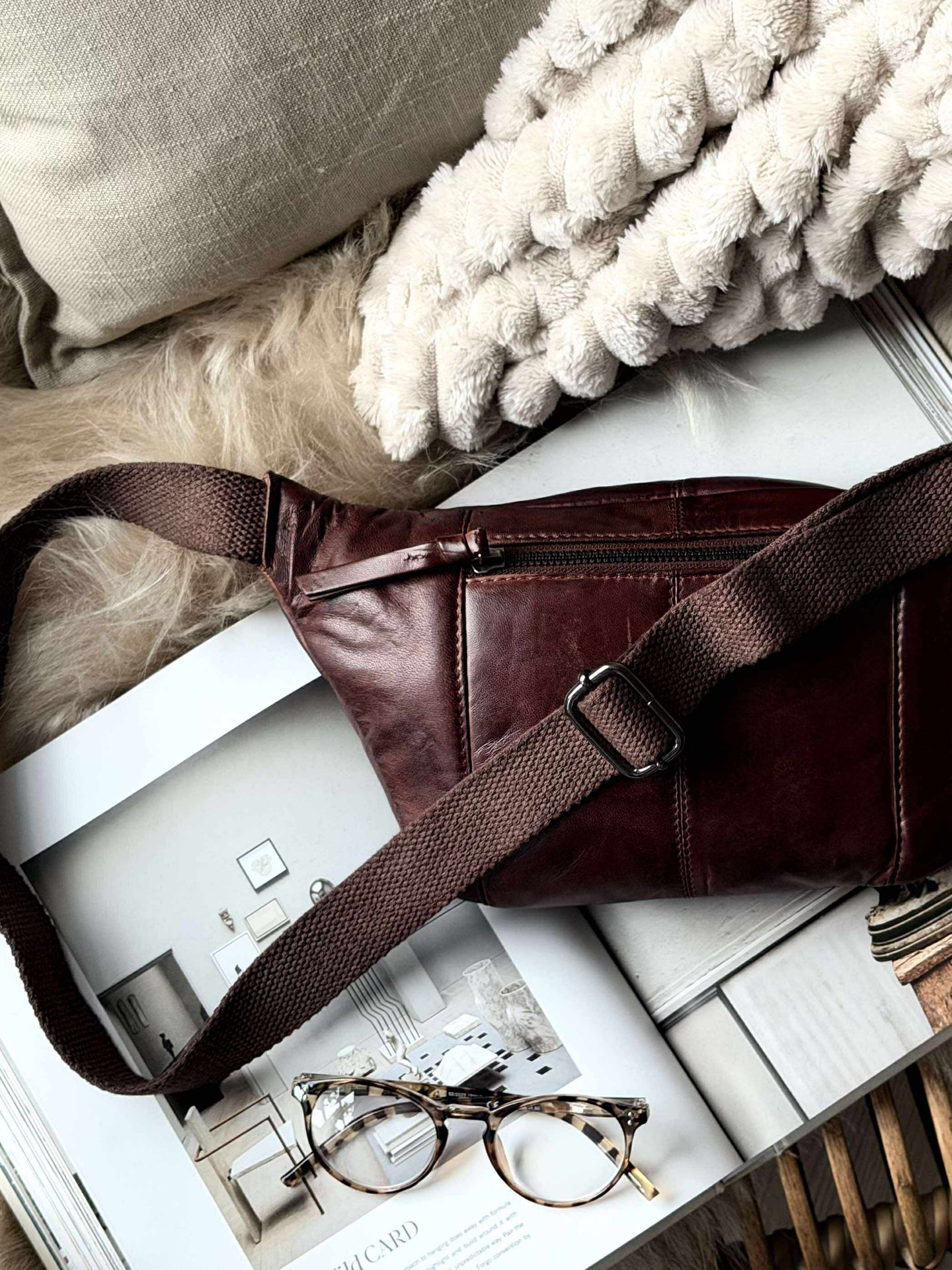 Midjeveske JUNE - Ny Mørk cognac