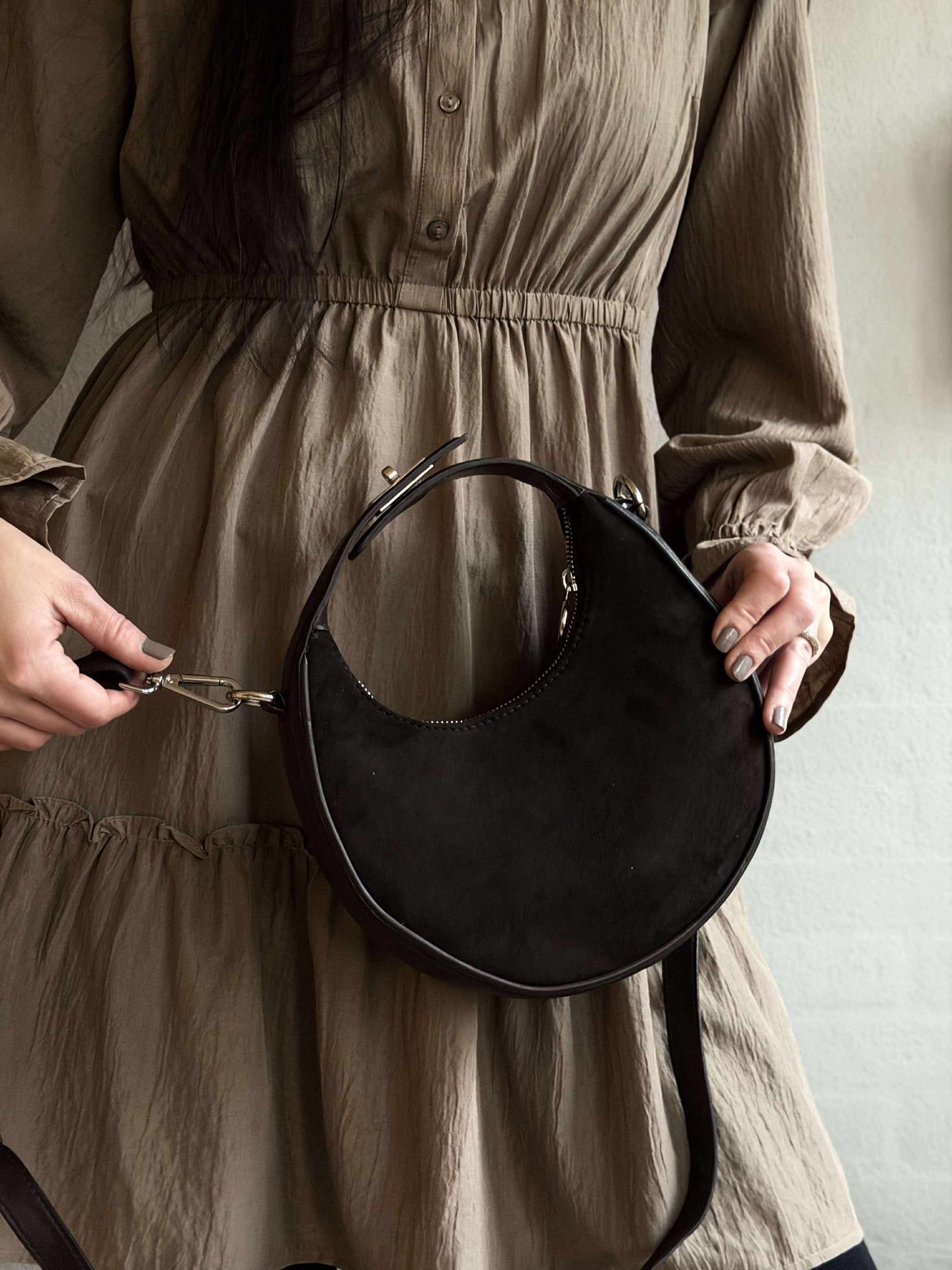 Crossover Sjokolade semsket skinn