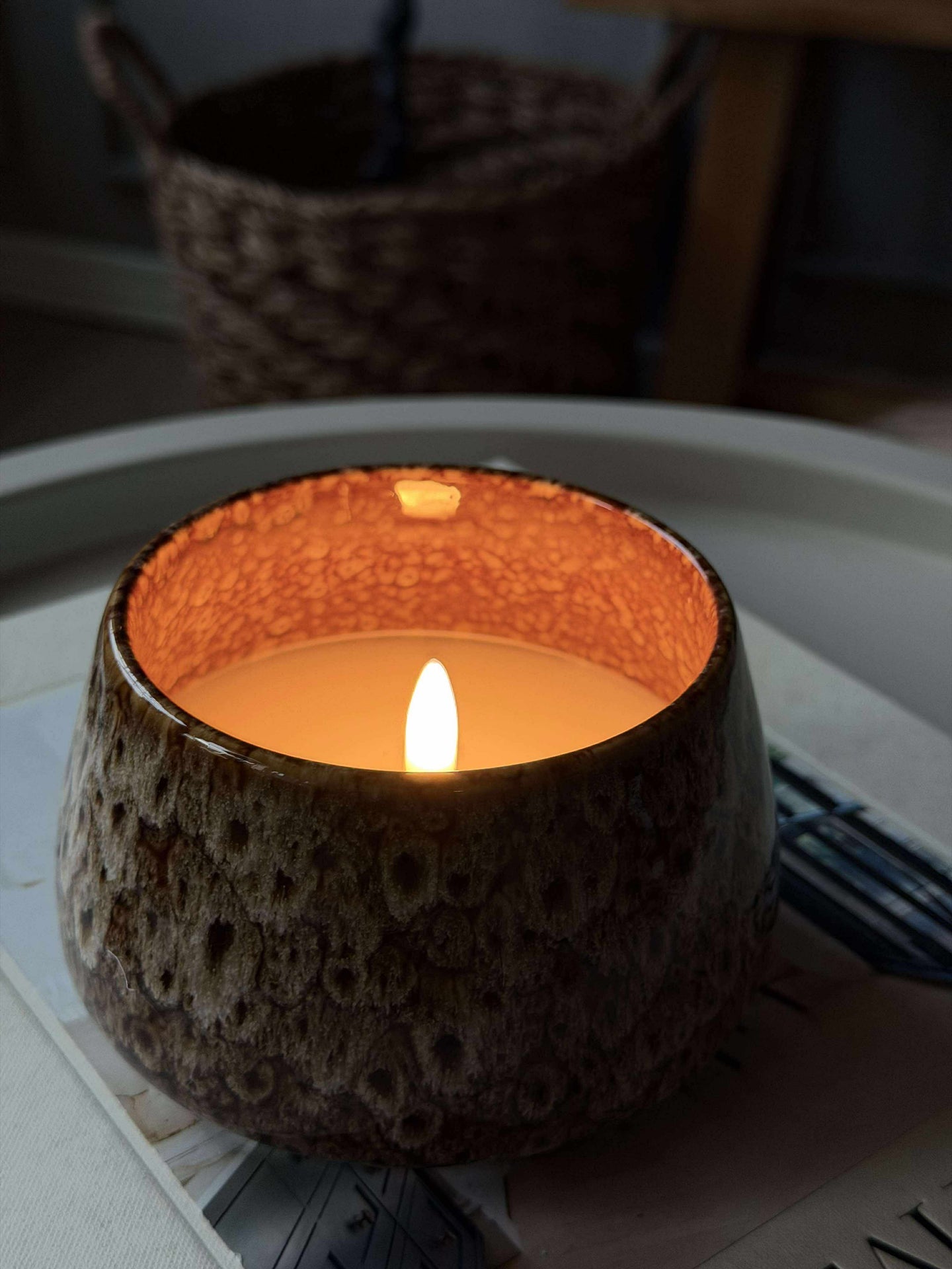 LED-lys i keramikkpotte