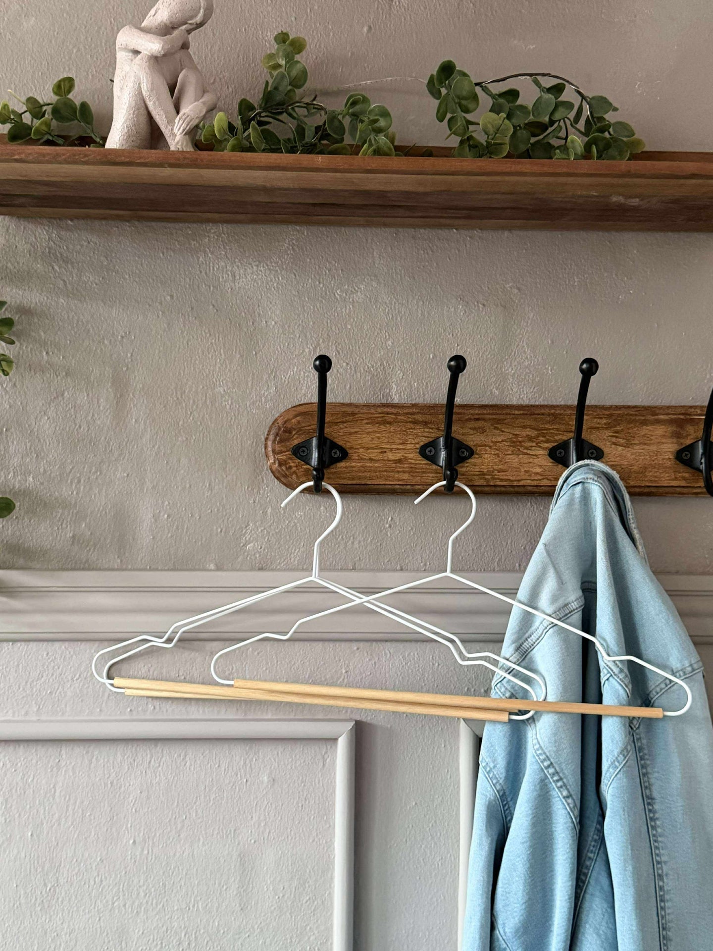 Kleshengere Sett med 3 stk - Metall og tre