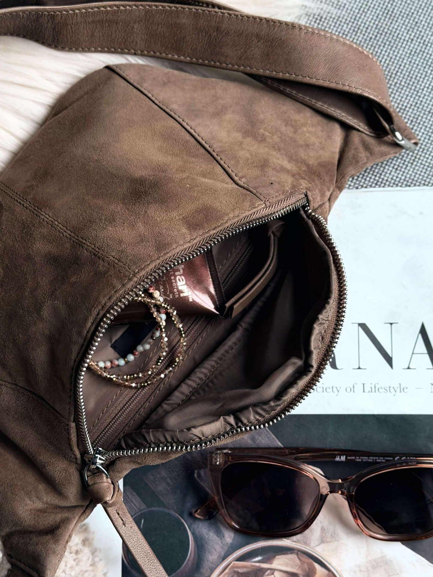 Midjeveske JUNE Semsket skinn - Nude brun