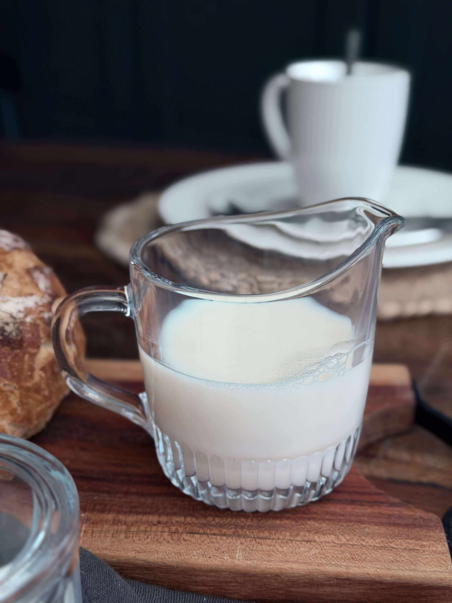 Melkekanne og sukkerskål
