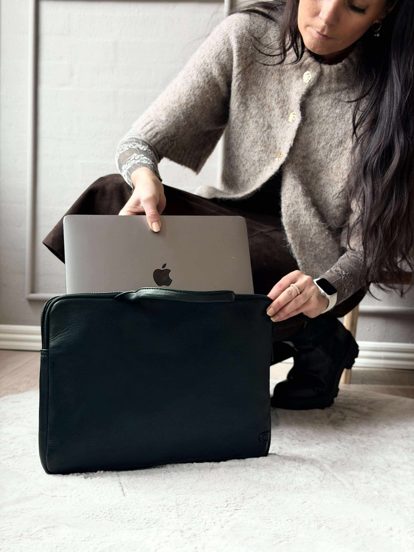 Laptopcover med håndtak og frontlomme