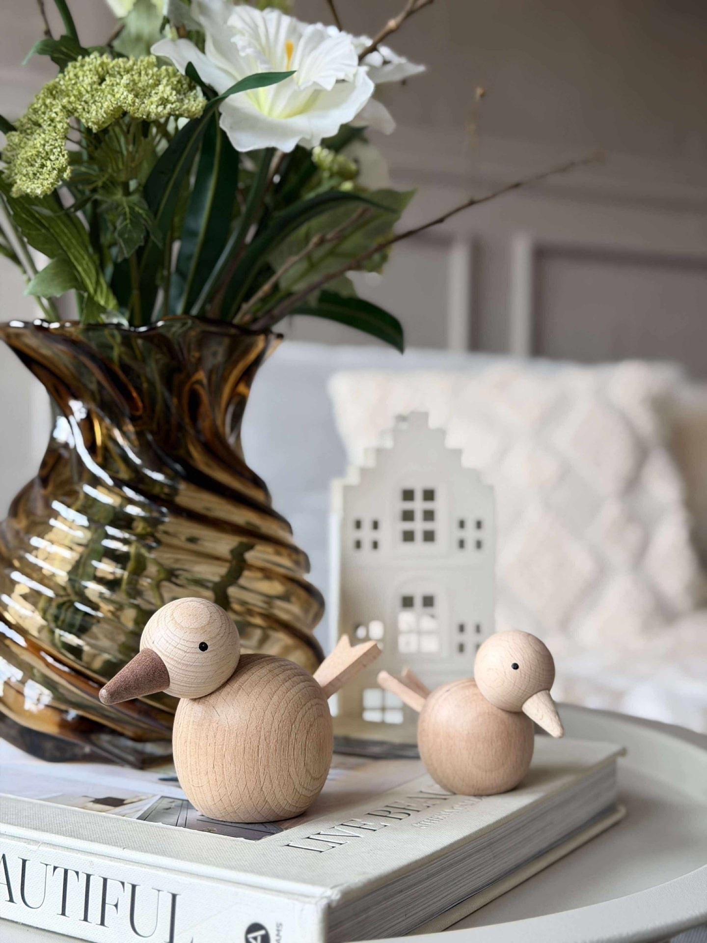 Sittende Fugl - Naturlig Bøk Liten