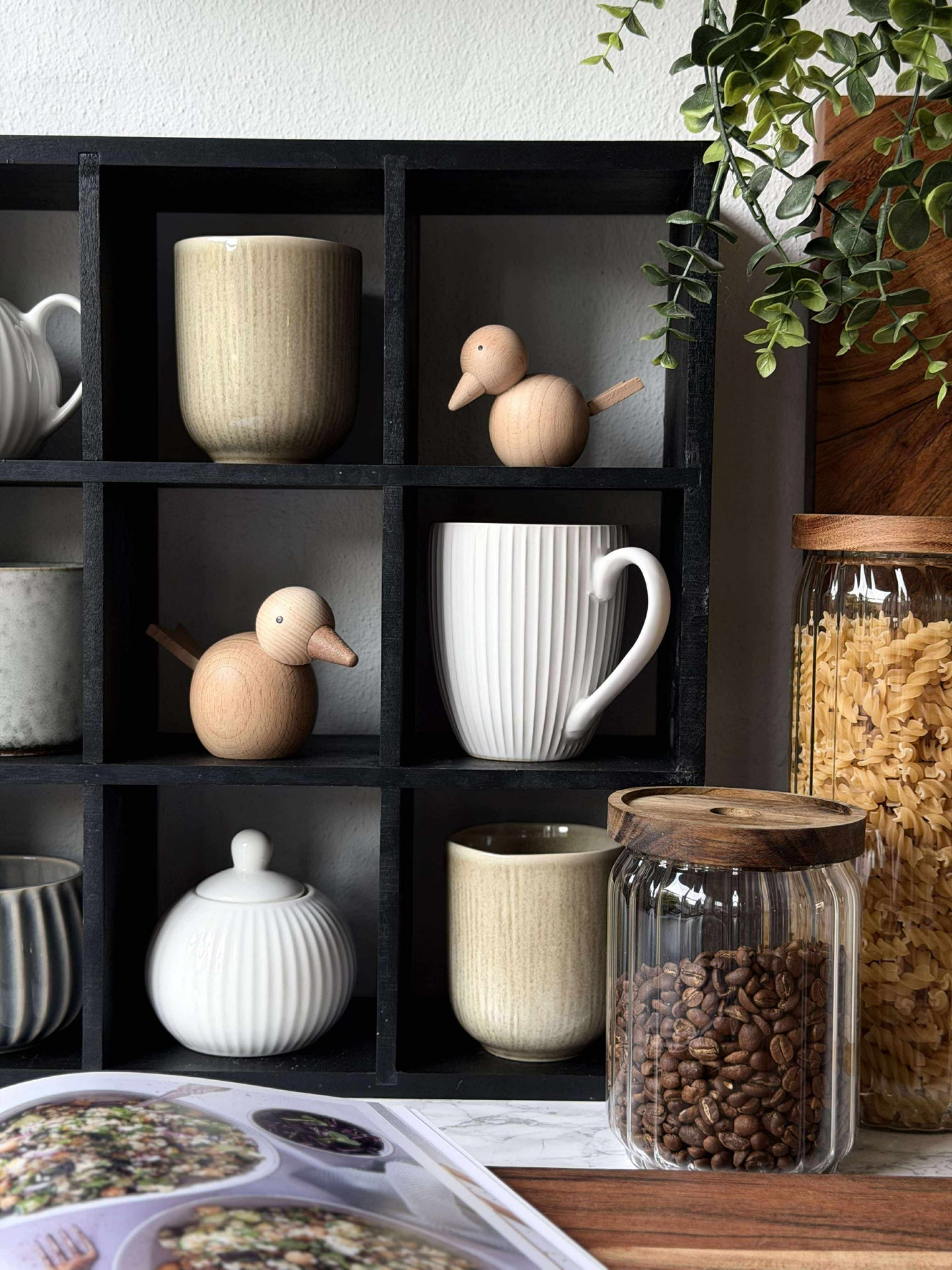 Sittende Fugl - Naturlig Bøk Liten