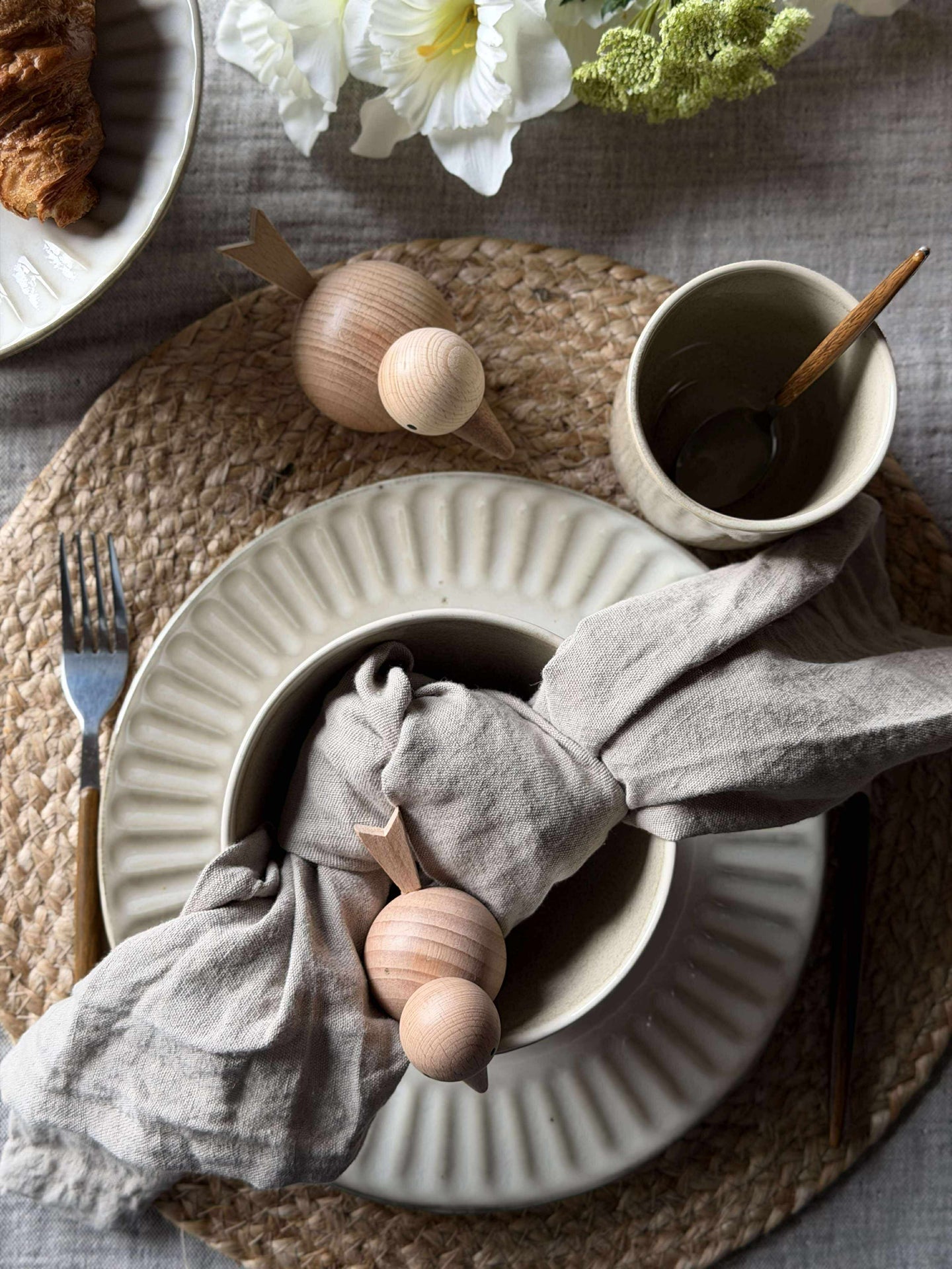 Sittende Fugl - Naturlig Bøk Liten