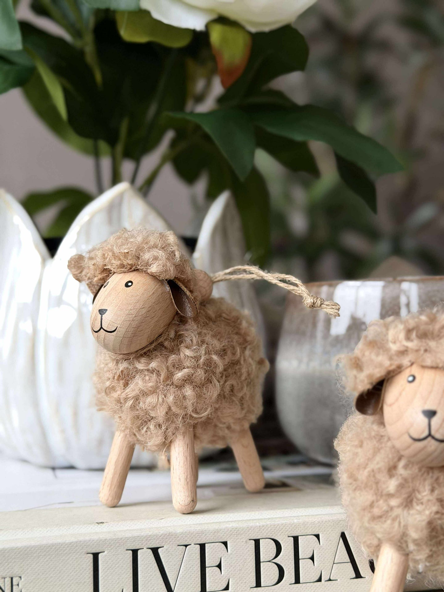 Får Fluffy Bøk/Natur 8 cm