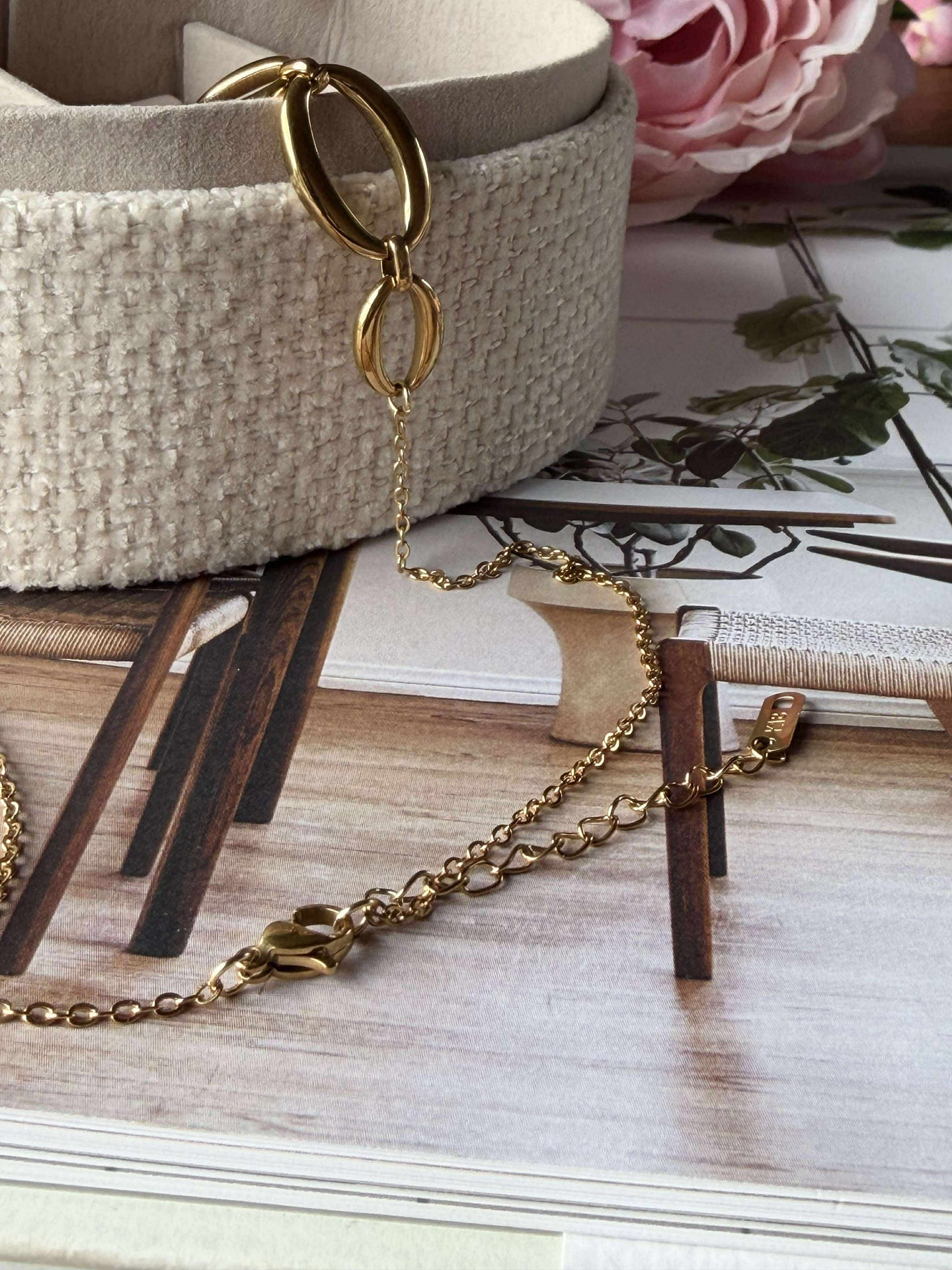 GIO Kjede - Vannfast - Forgylt