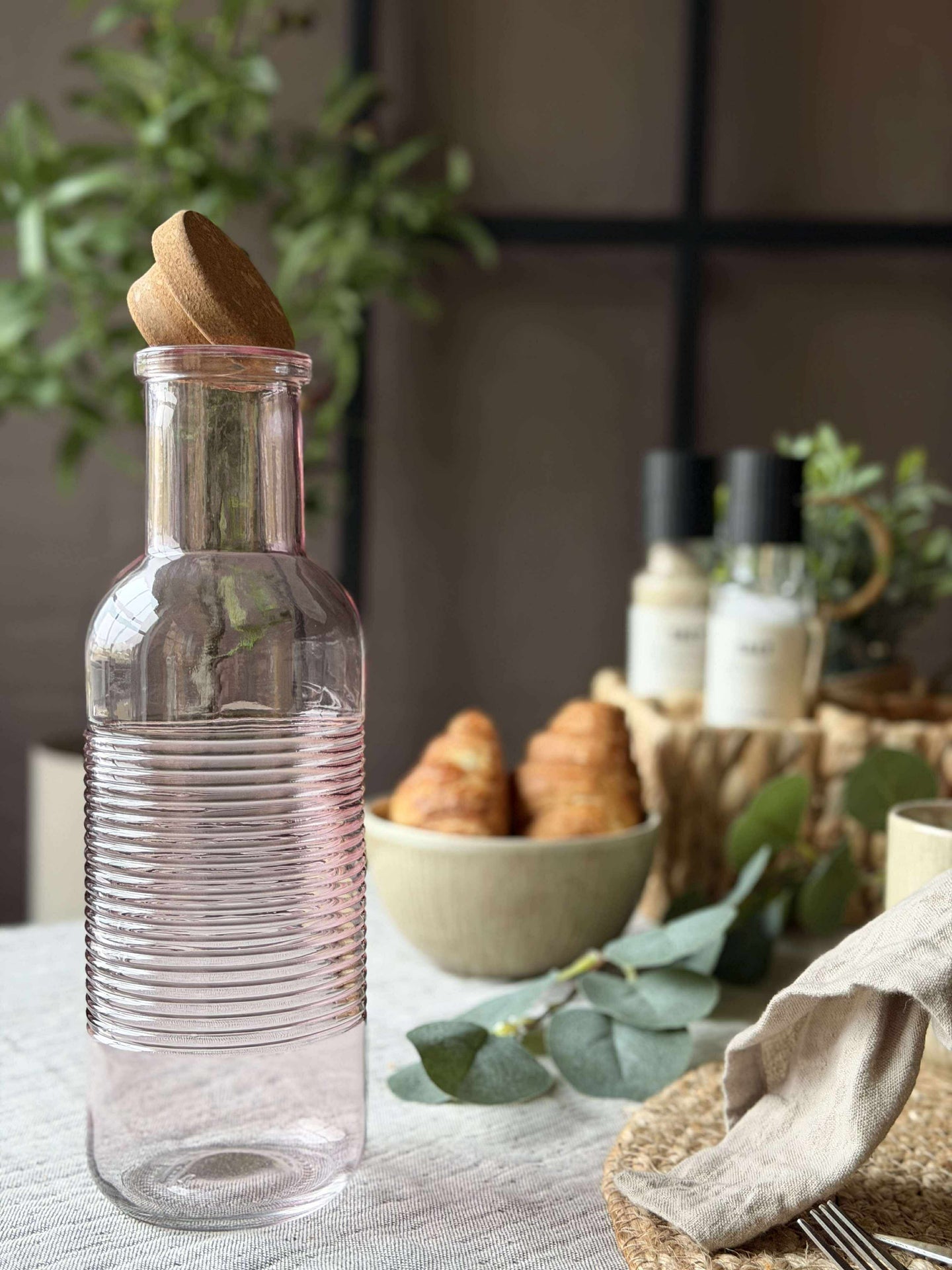 Vannflaske med korkpropp – Rosa 1 l.