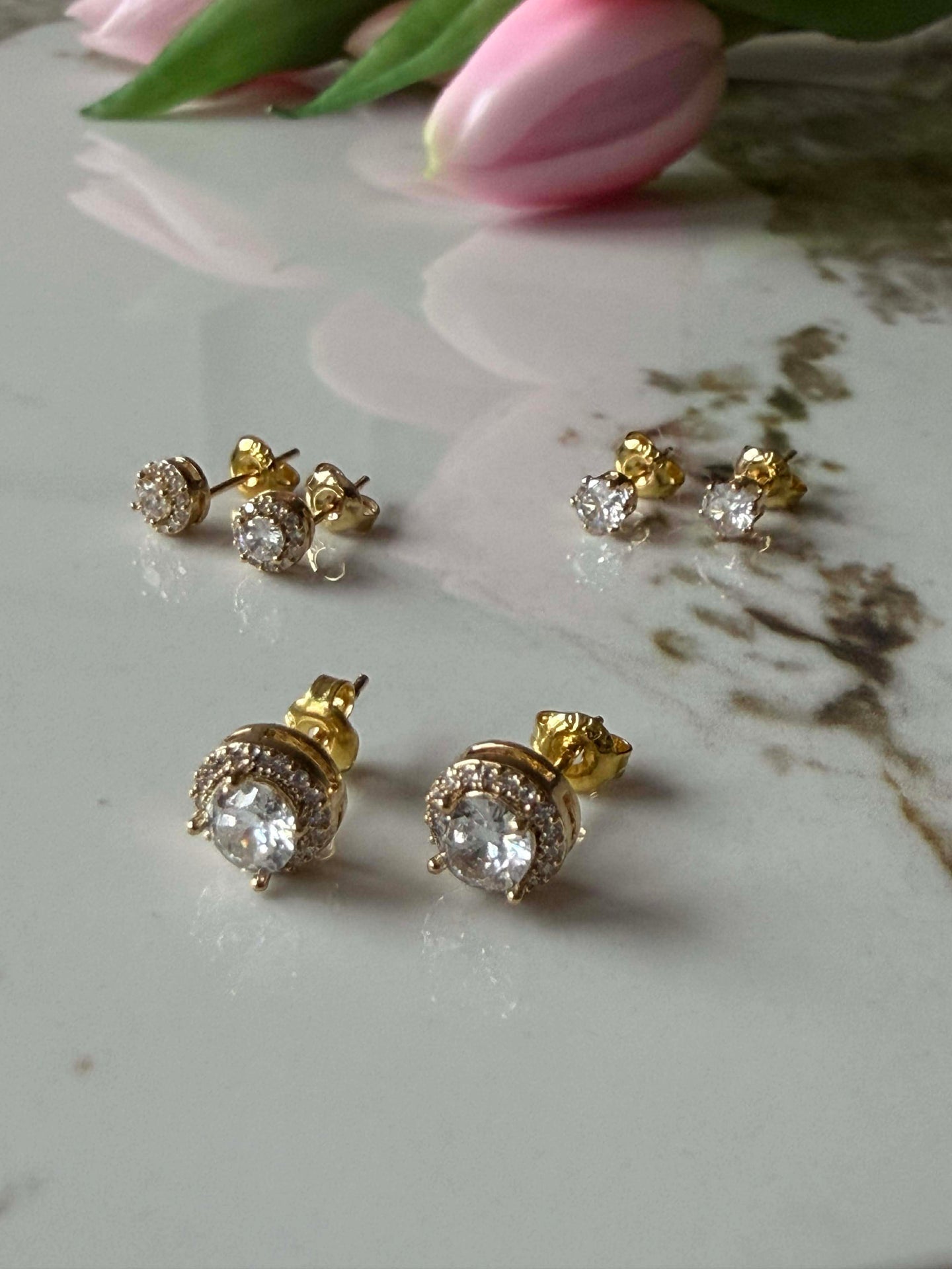 Mix box med 6 ørestikker - Bea 18k forgylt