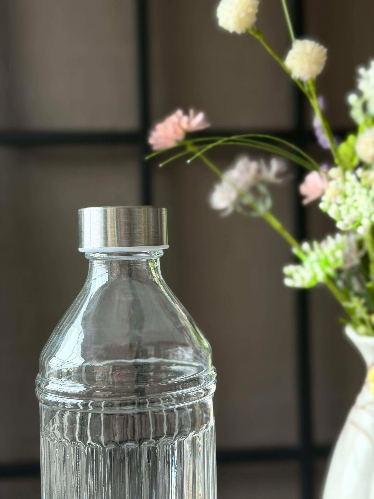 Vannflaske med metallokk - 1000 ml.